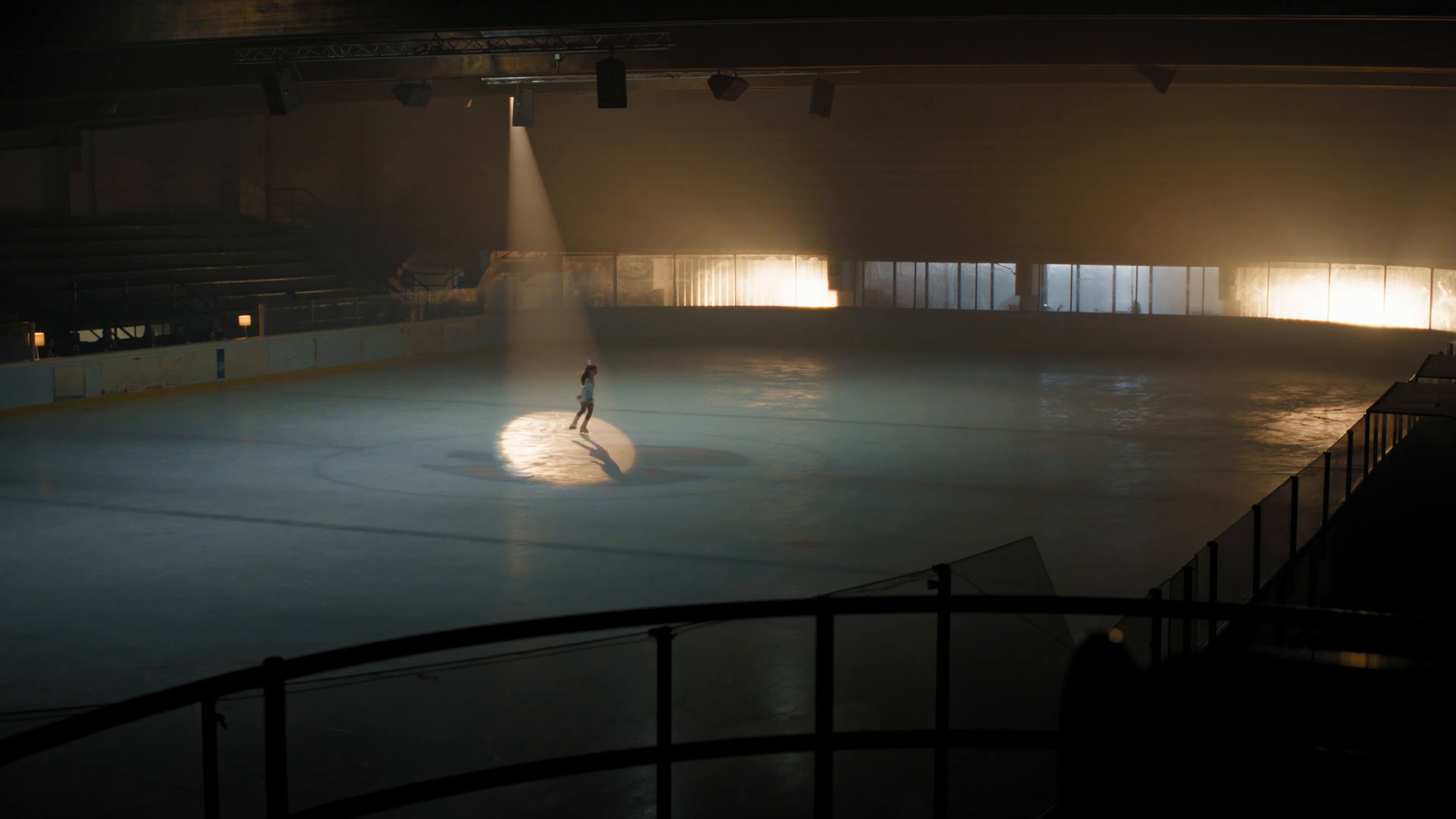 FEBBRE (2025) —  shot,  lighting