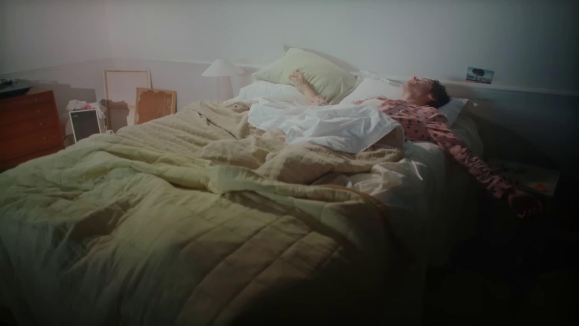 Late Night Talking  (2022) —  shot,  lighting