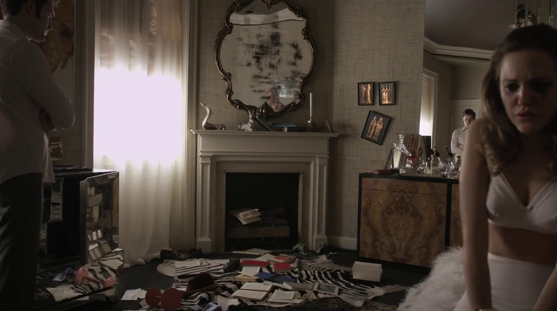 Mirrors (2013) —  shot,  lighting