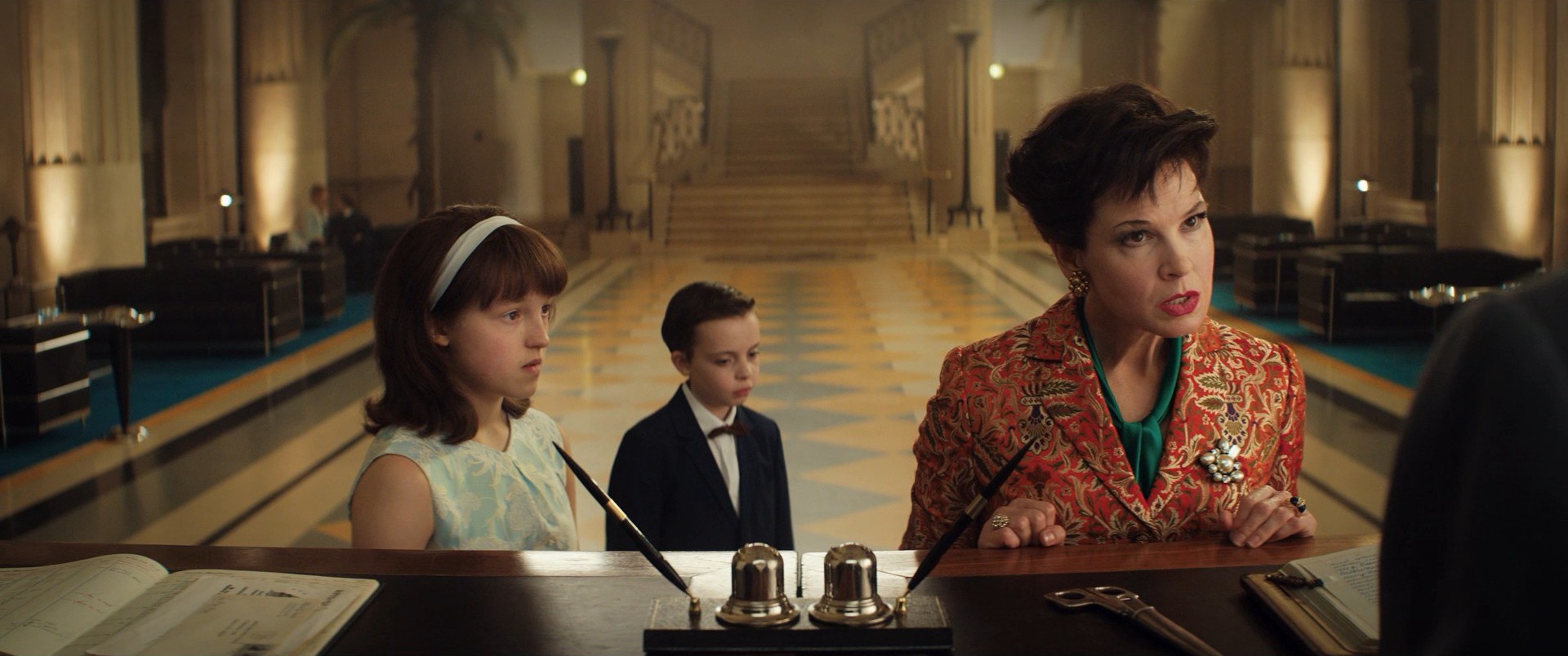 Judy (2019) —  shot,  lighting