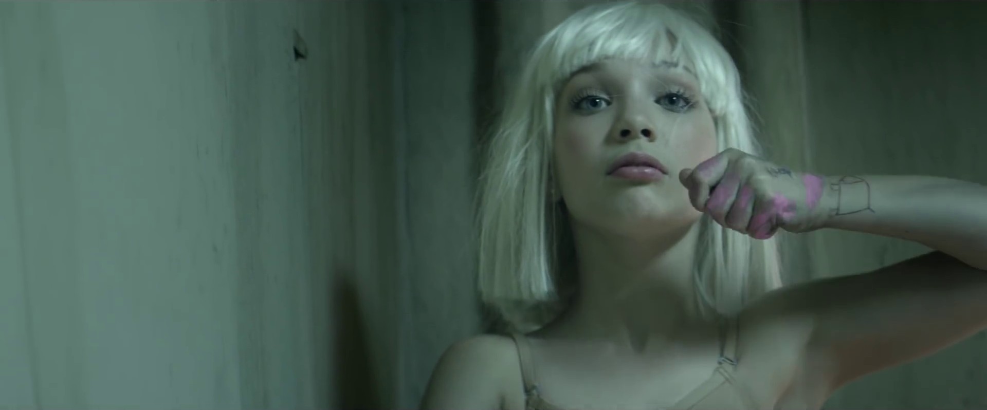 Chandelier (2014) —  shot,  lighting