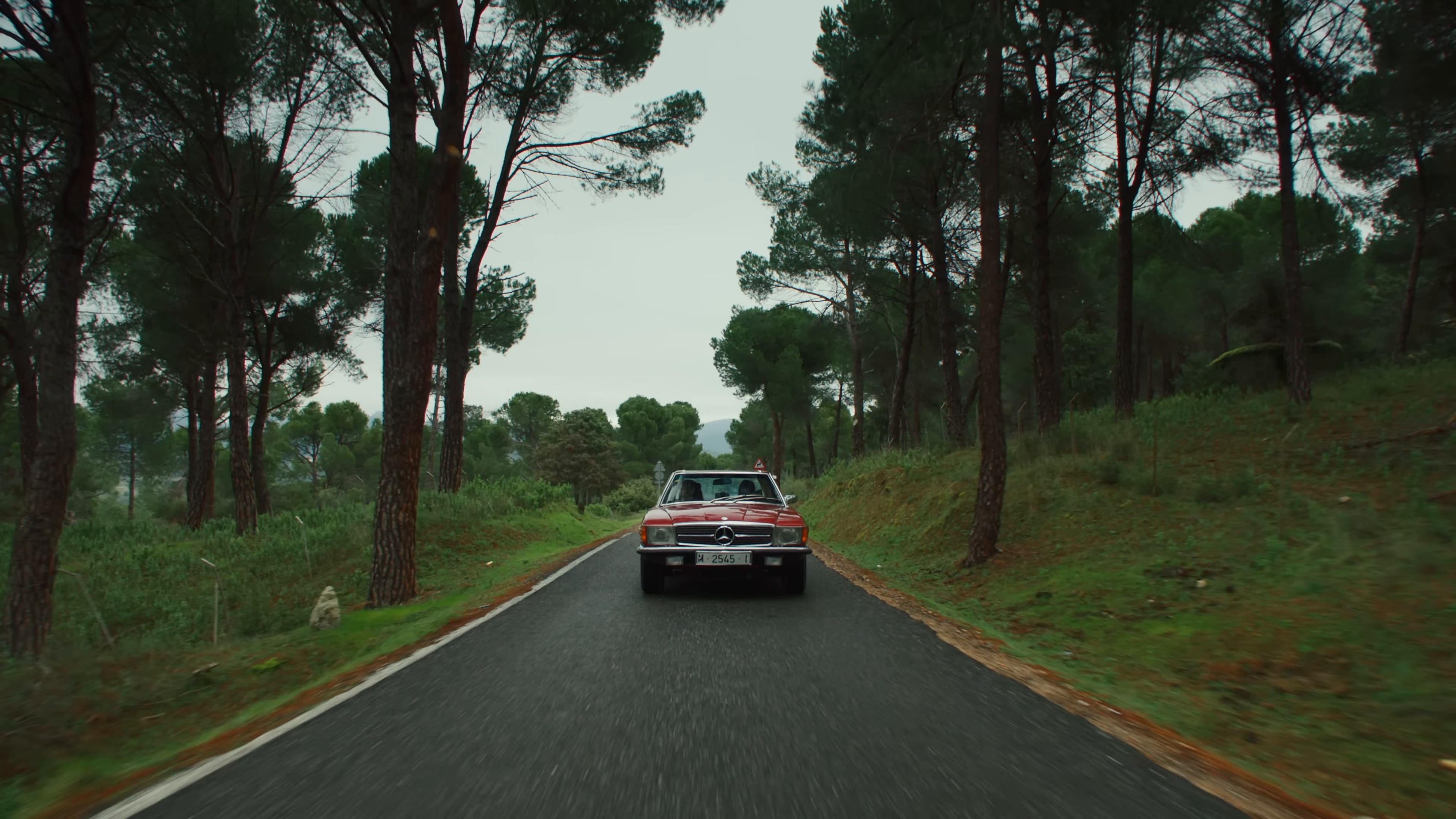 Q SOMOS? (2025) —  shot,  lighting