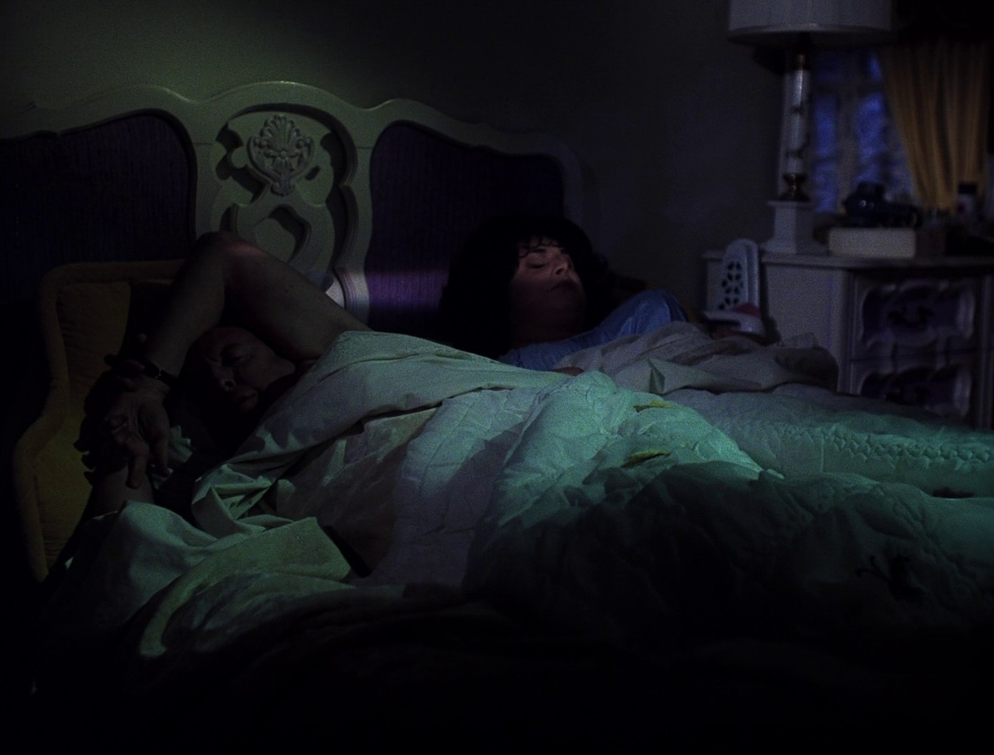 Polyester (1981) —  shot,  lighting