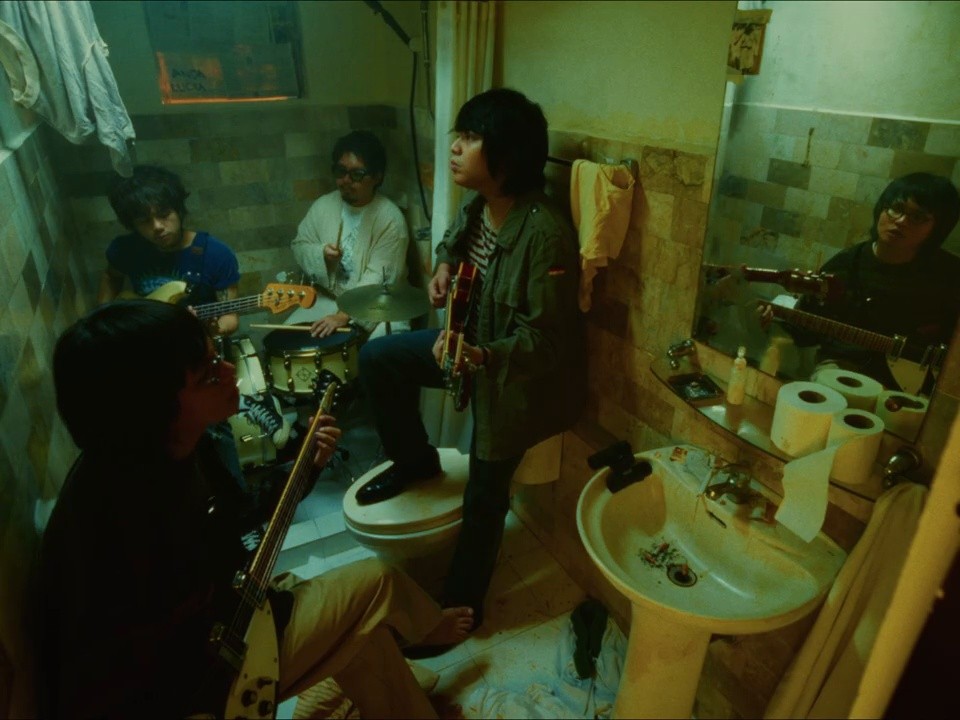 Suliranin (2025) —  shot,  lighting