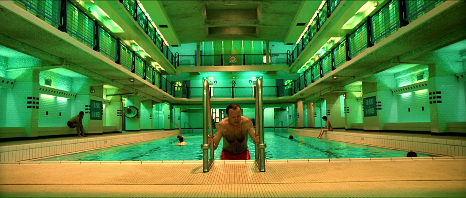 Amélie (2001) —  shot,  lighting