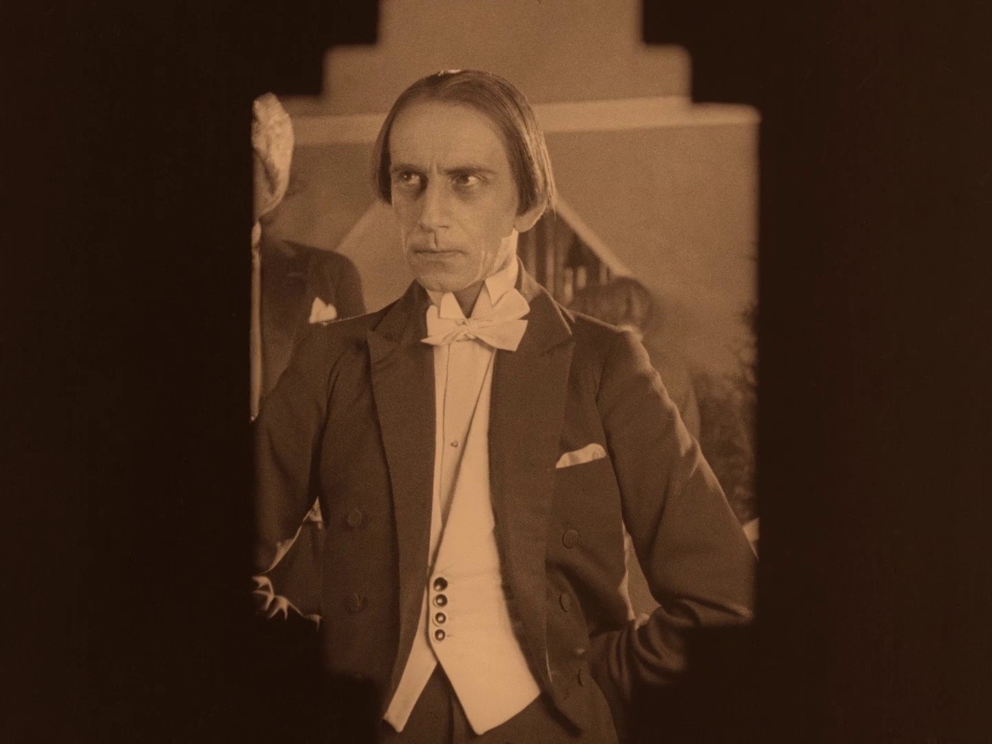 L'inhumaine (1924) —  shot,  lighting