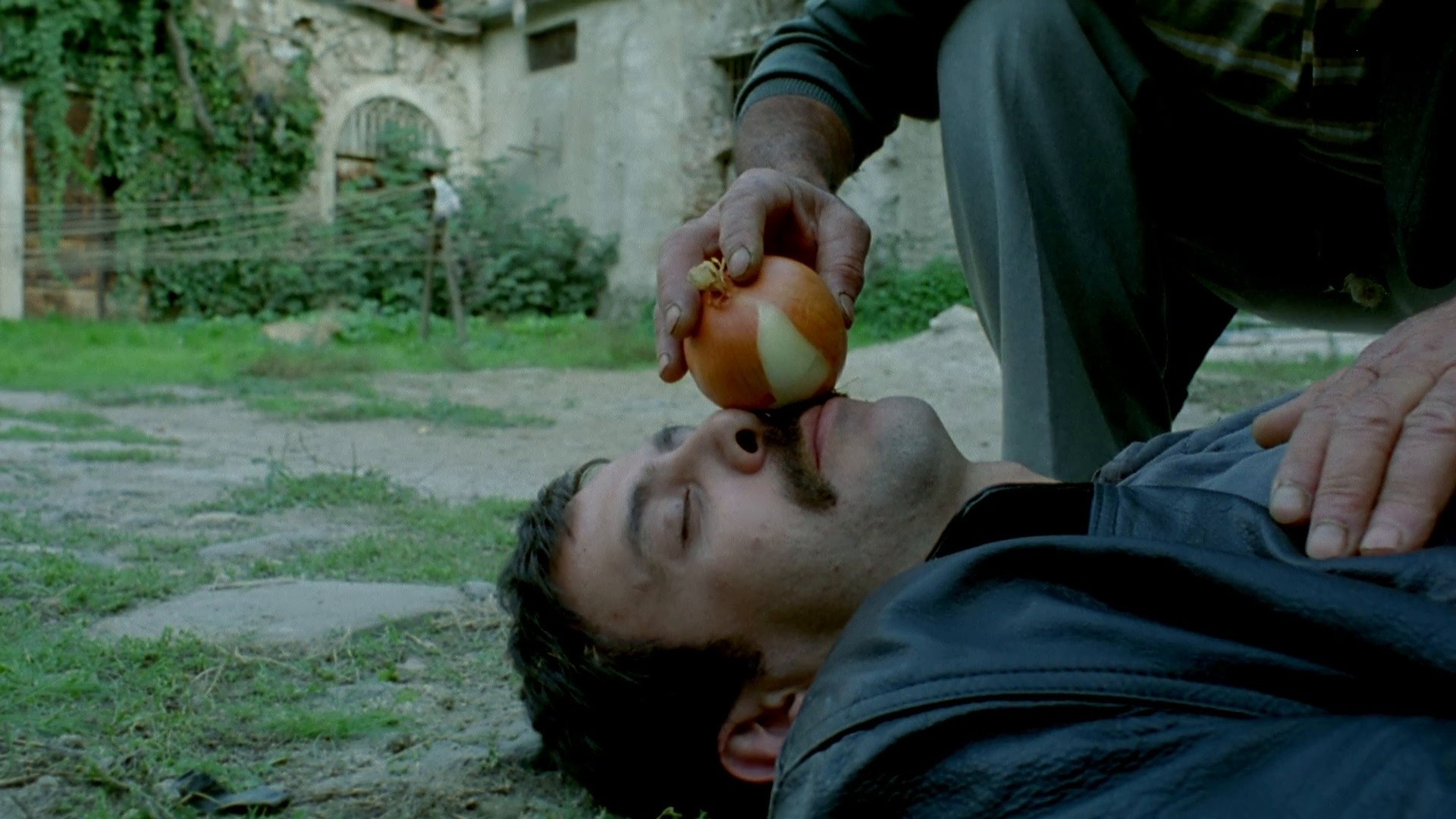 Egg (2007) —  shot,  lighting