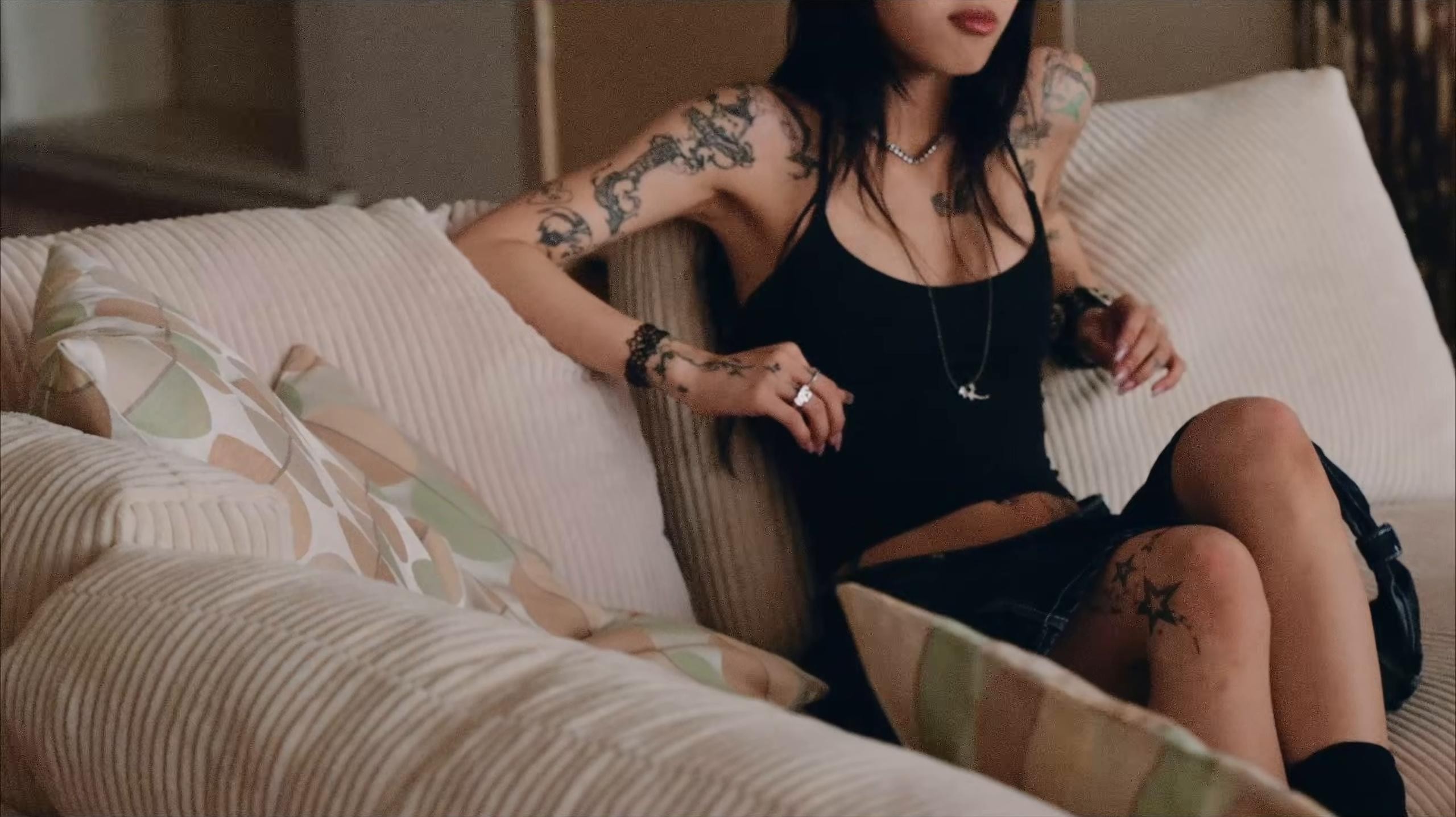 LOVES*XDREAMS (2025) —  shot,  lighting