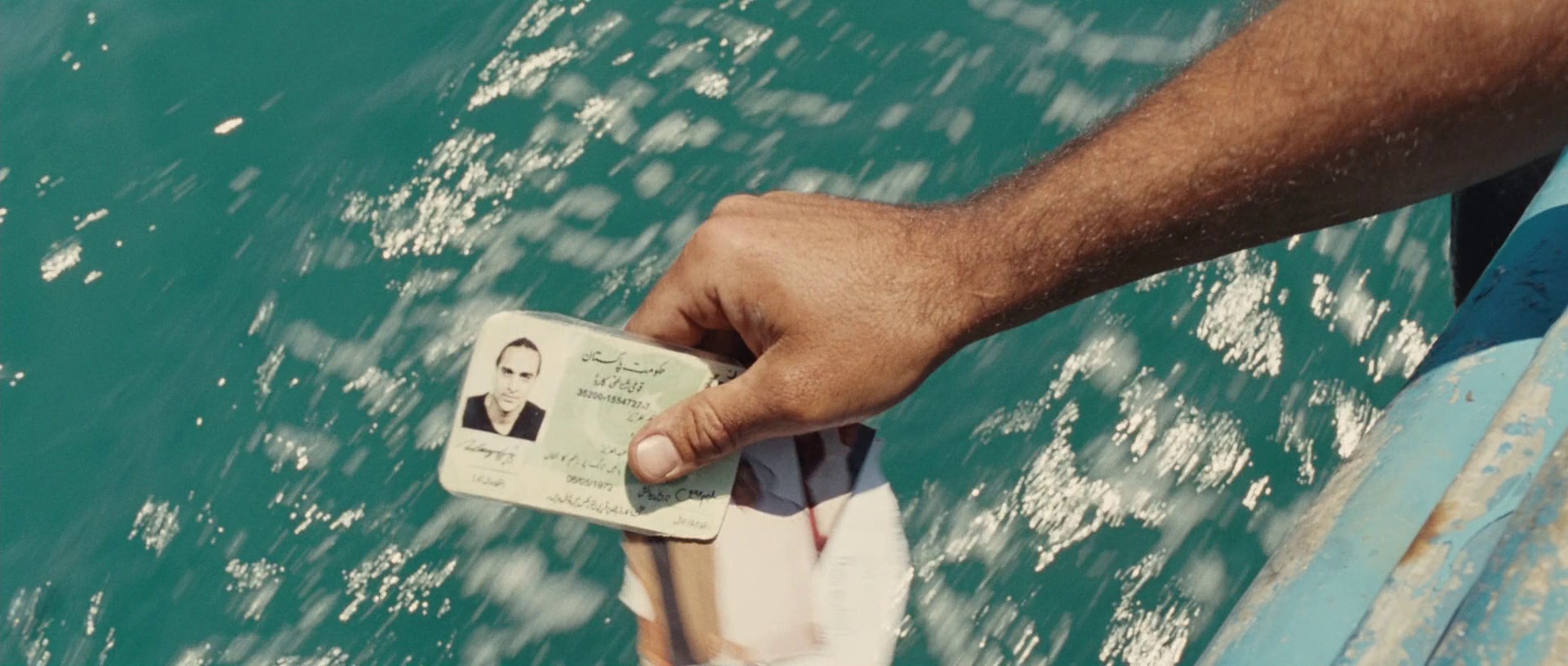 Eden Is West (2009) —  shot,  lighting