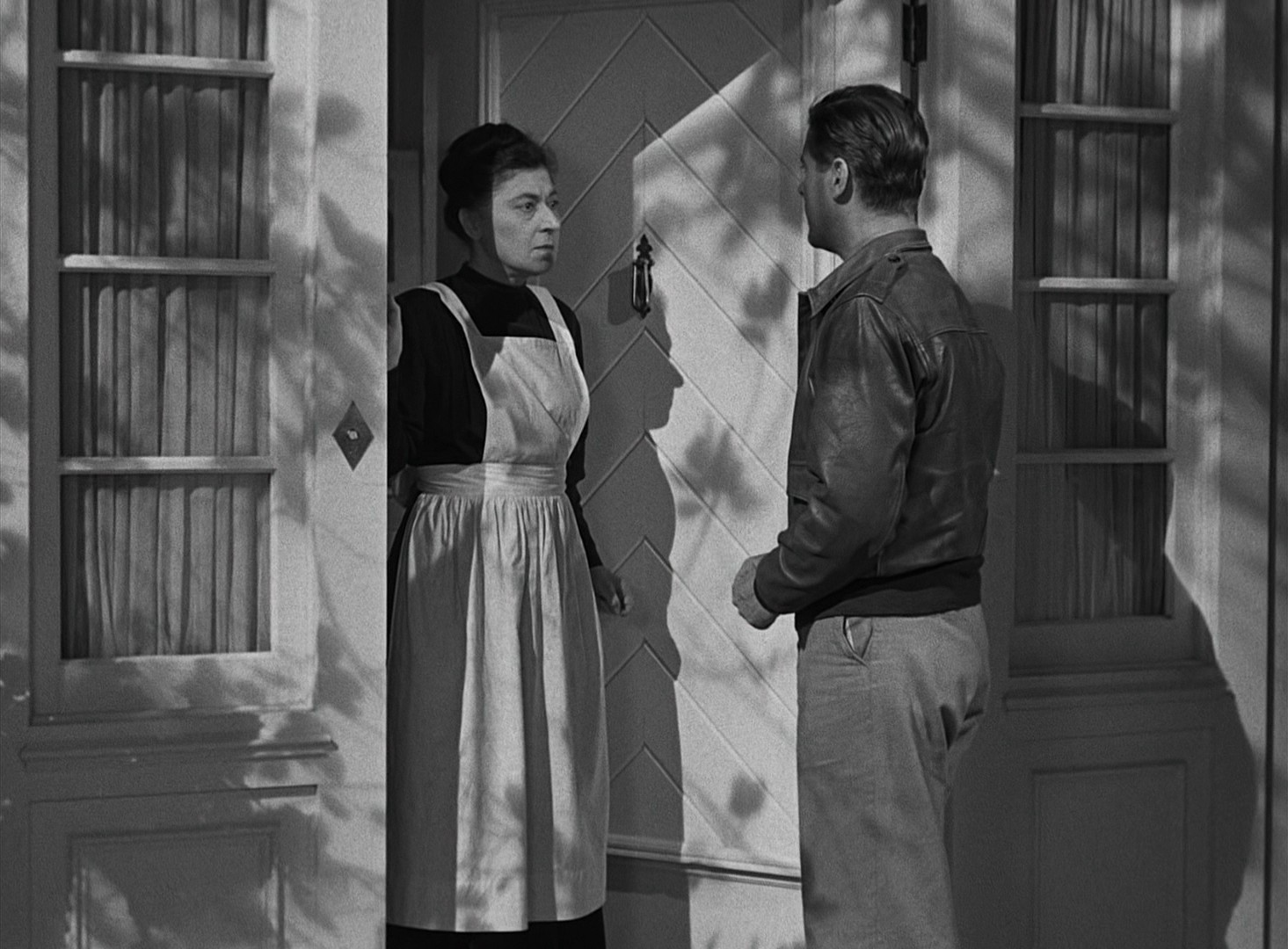 Saboteur (1942) —  shot,  lighting