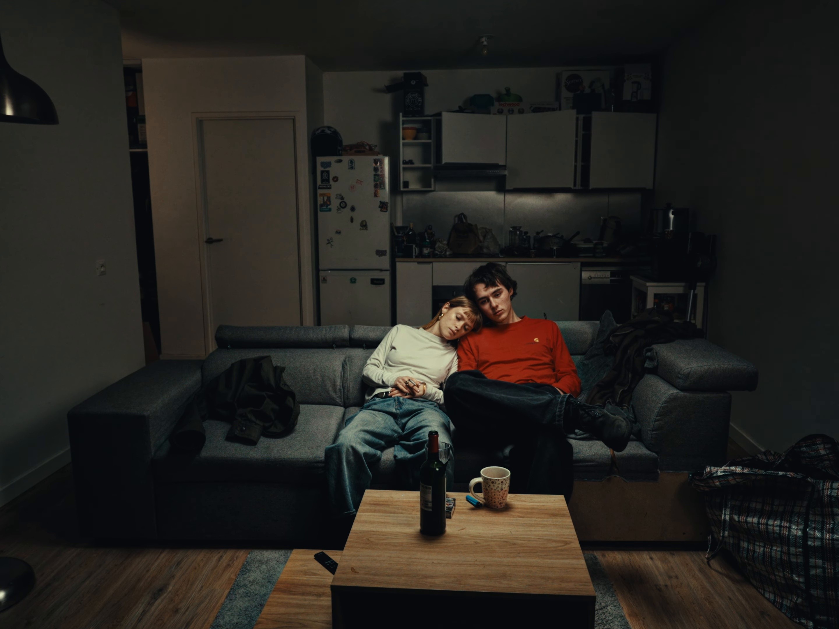 le jeu (2026) —  shot,  lighting