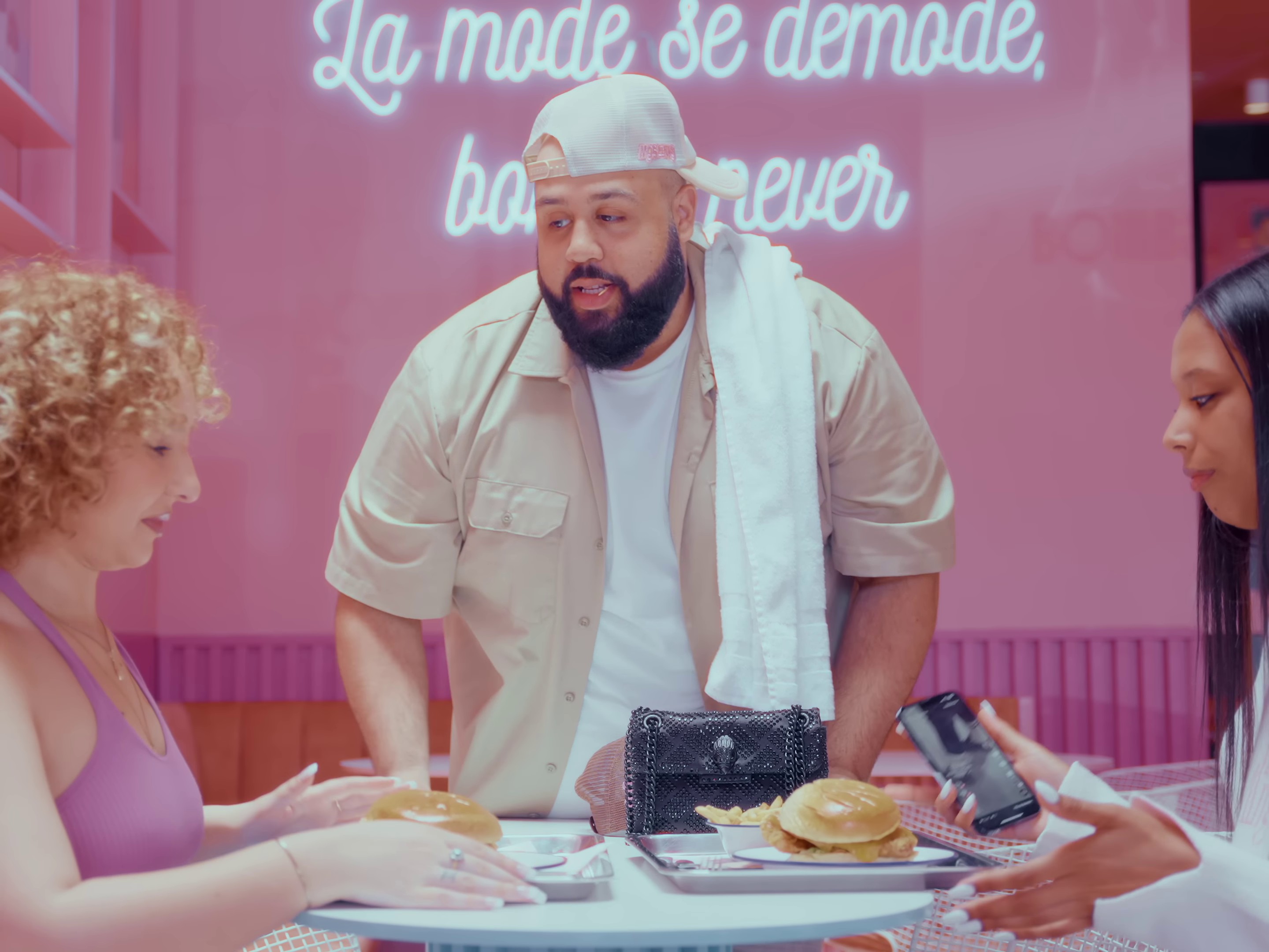 Mon Amour (2023) —  shot,  lighting