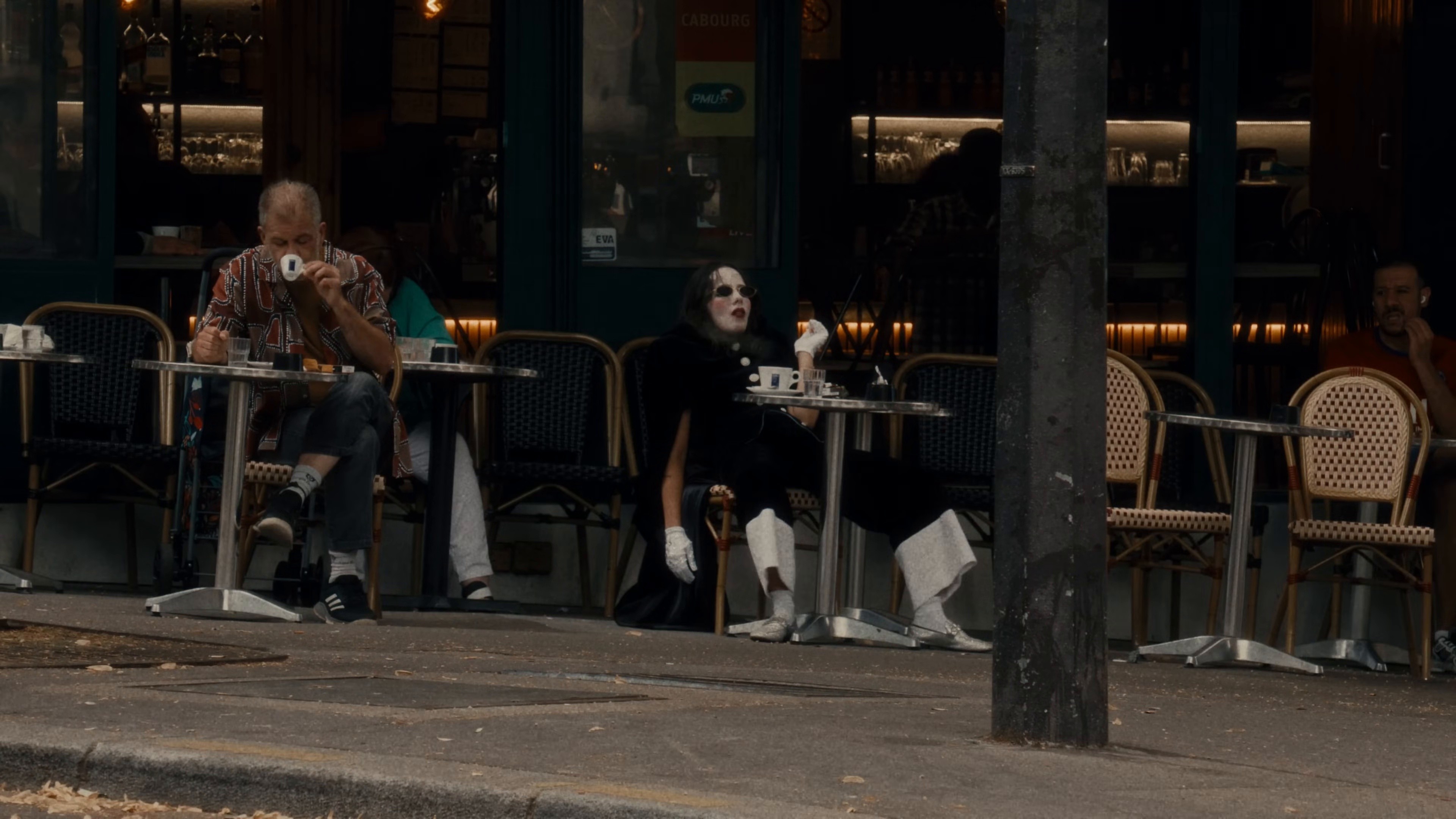 DEMAIN, J'ARRÊTE (2025) —  shot,  lighting