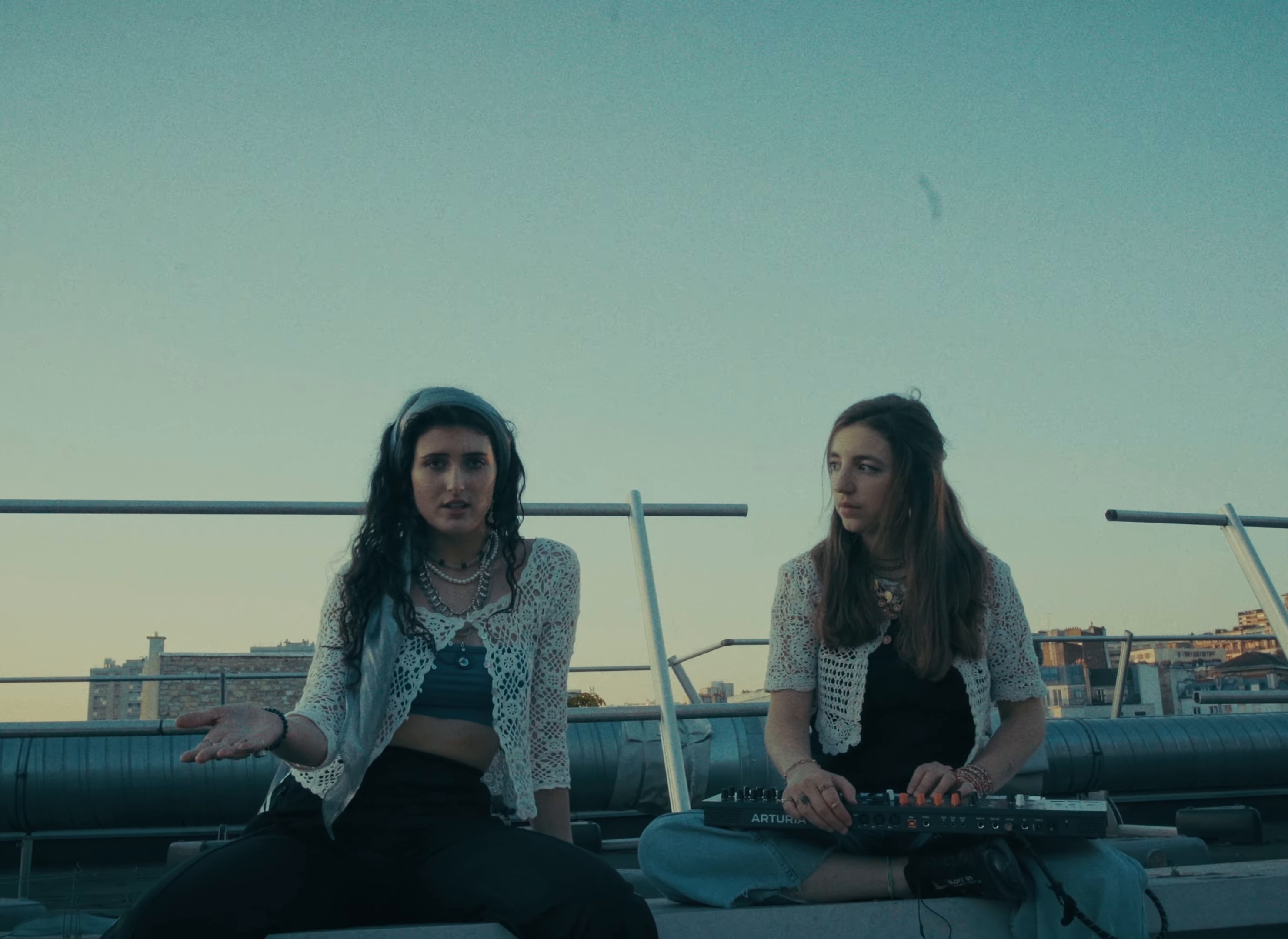 Mila Mou Normal (Katse Kala) (2025) —  shot,  lighting