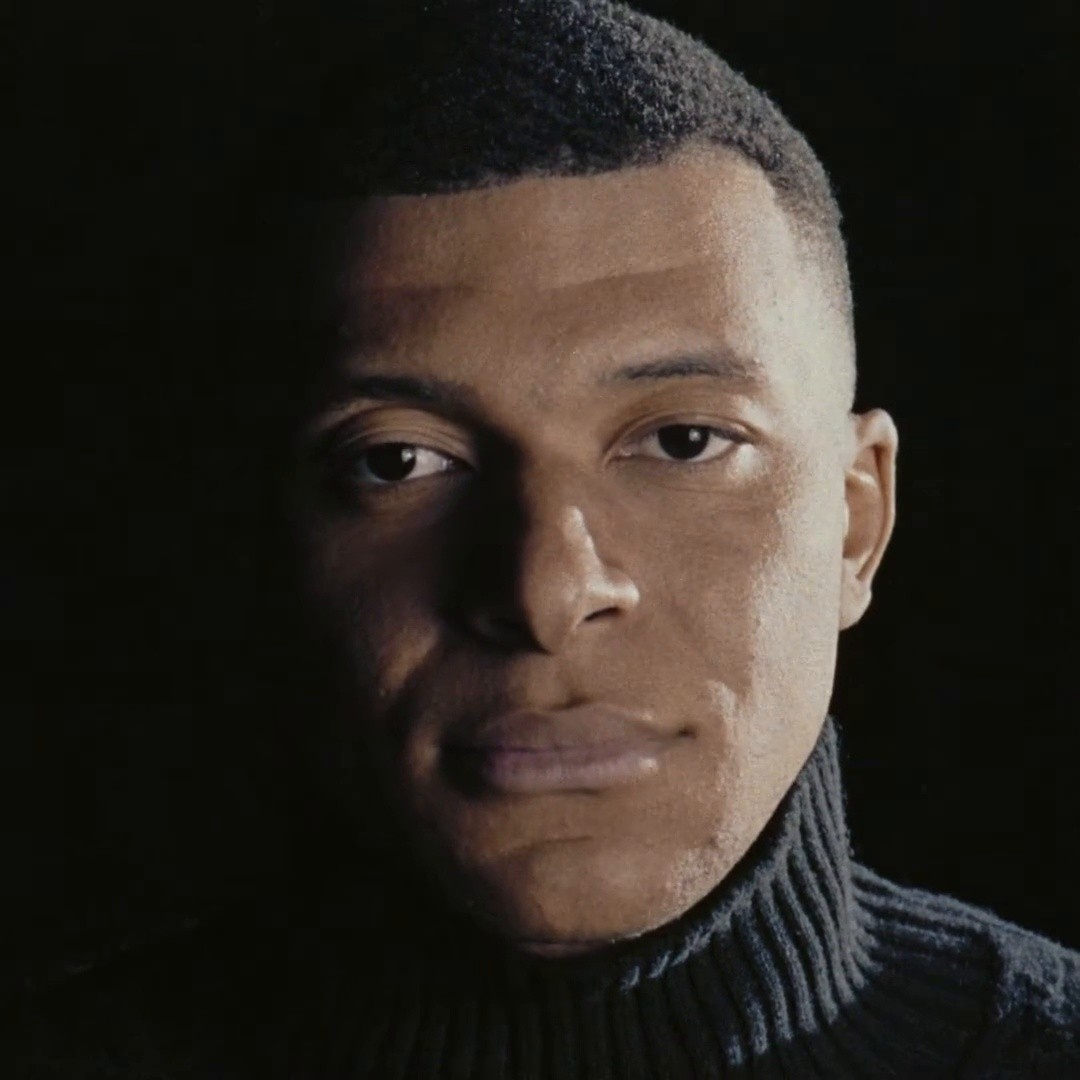 Hublot x Kylian Mbappé - CHAQUE SECONDE COMPTE x Bleunuit (2024) —  shot,  lighting
