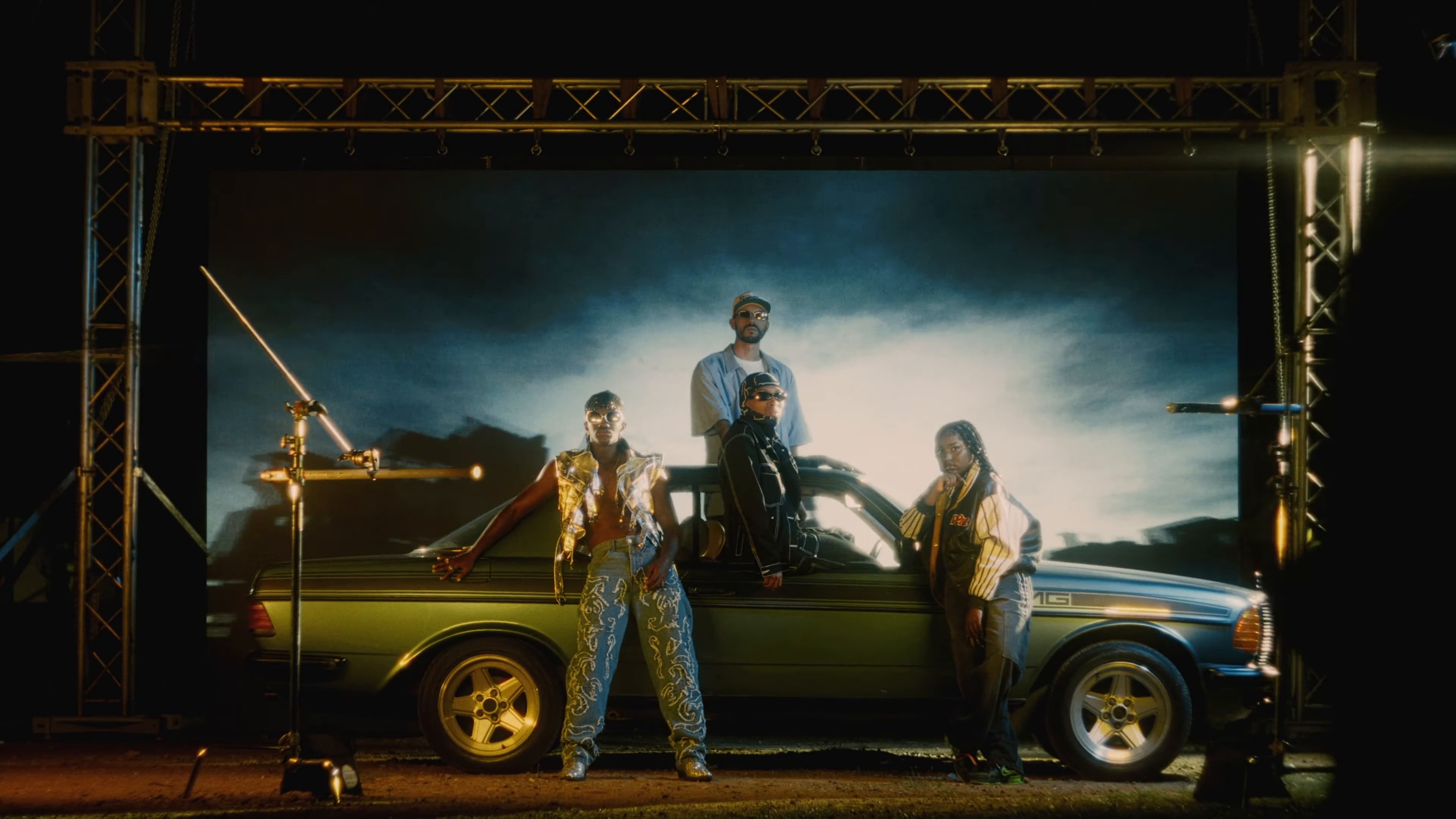 TILIN CHILIN (2024) —  shot,  lighting