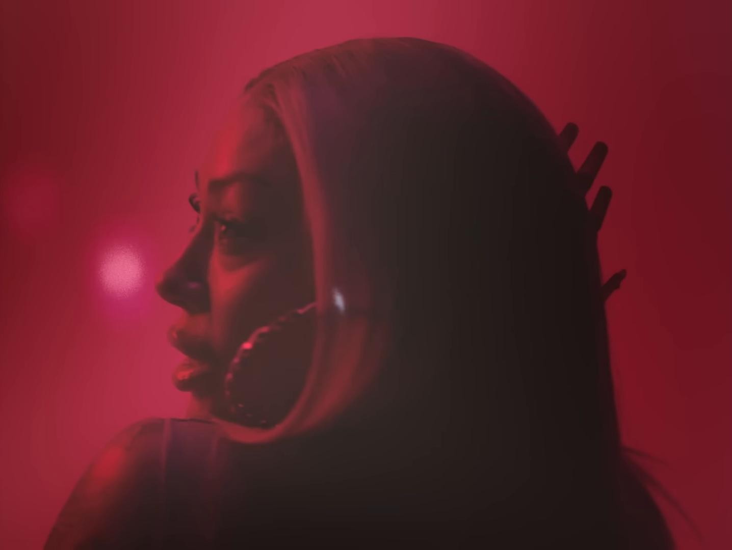 Weeds (2025) —  shot,  lighting