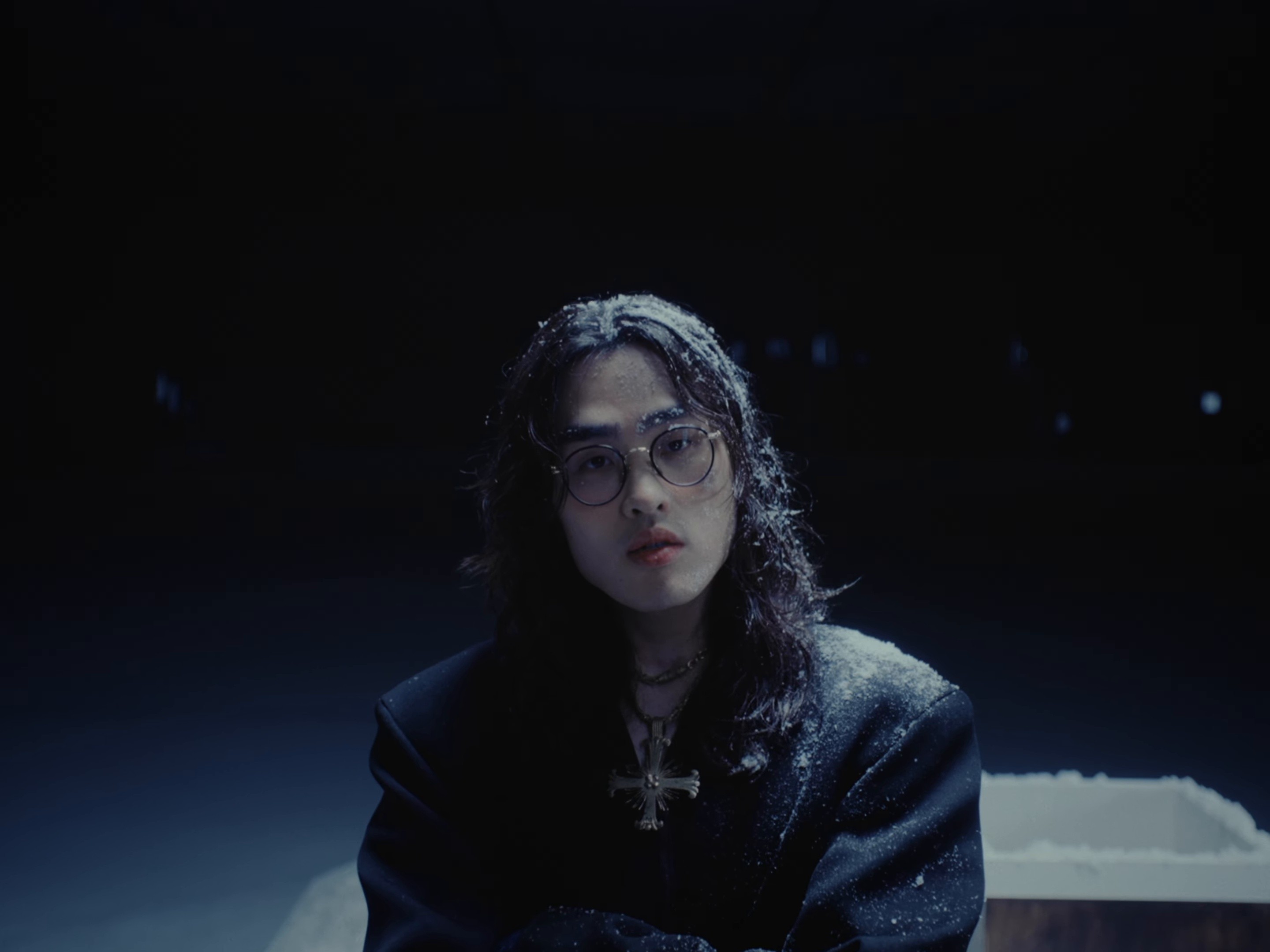 IGLOOOO (2025) —  shot,  lighting