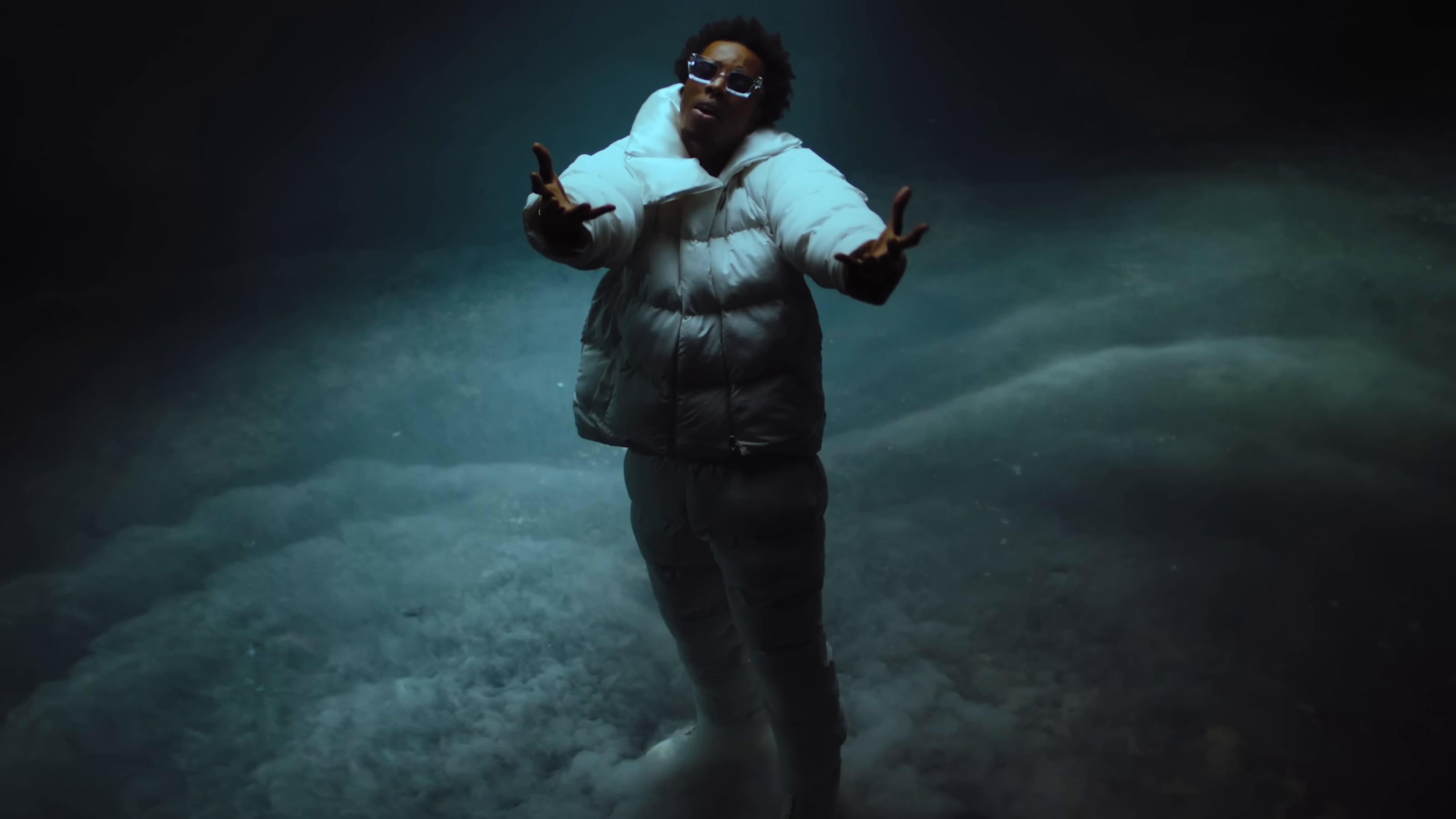 Solo (2024) —  shot,  lighting