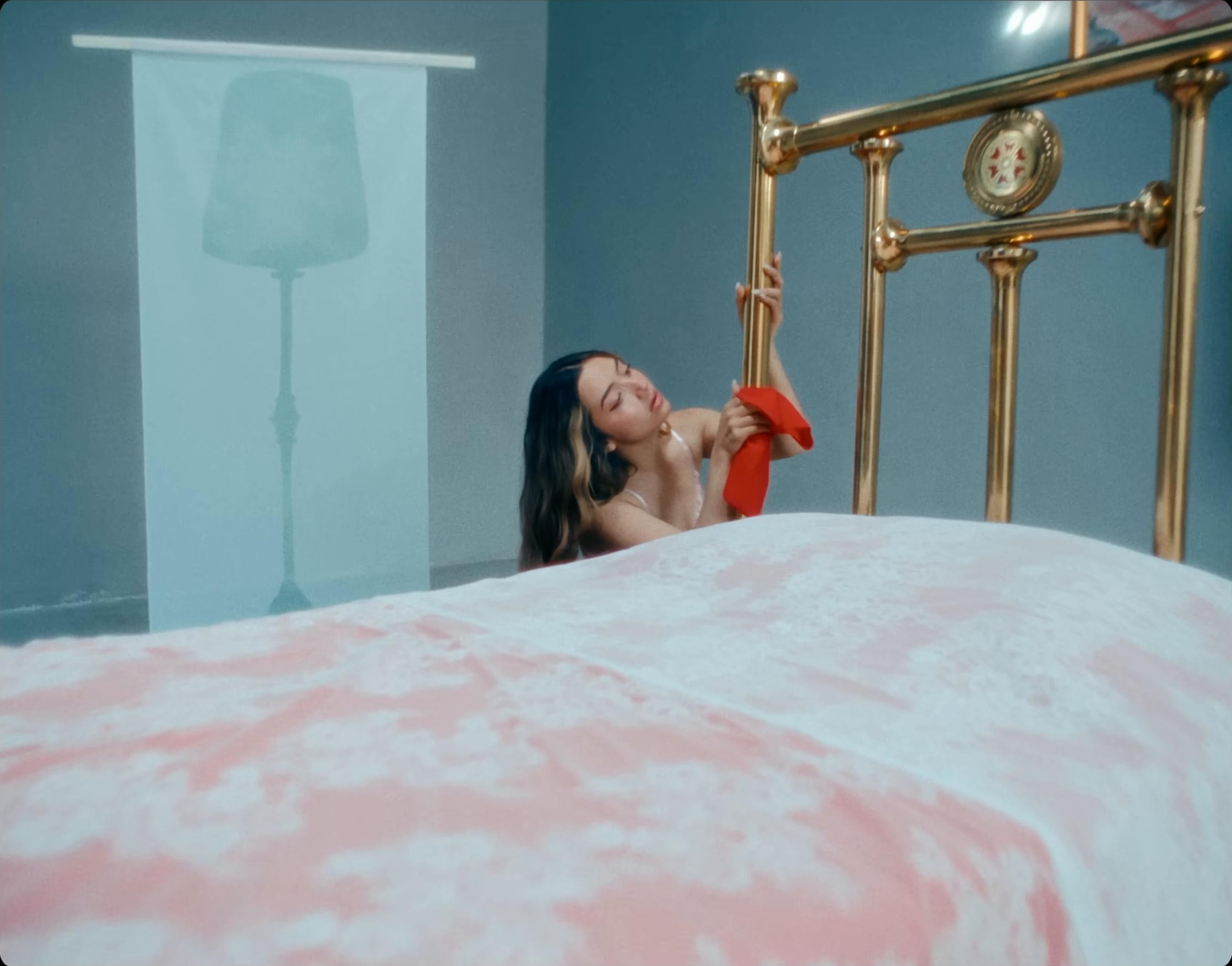 Mi Piel (2025) —  shot,  lighting