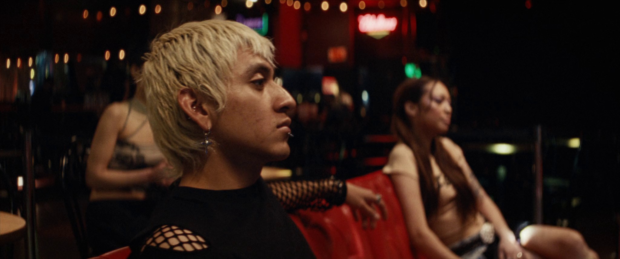 USE ME (2023) —  shot,  lighting