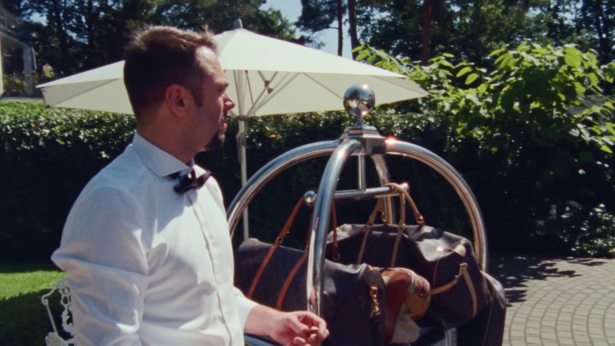 Wie Weit (2024) —  shot,  lighting