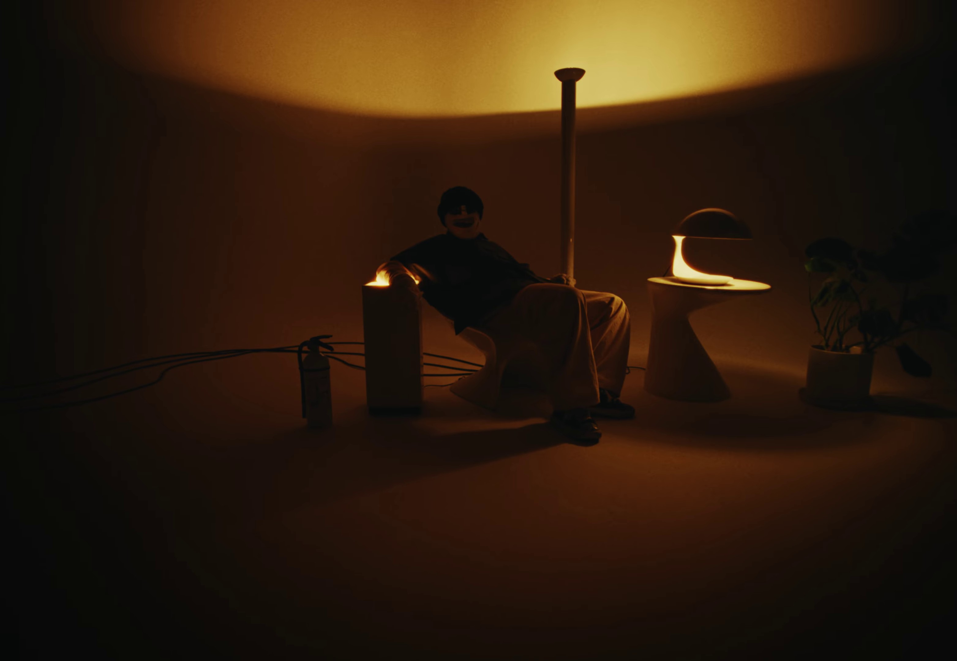 PORN ACTING*  (2022) —  shot,  lighting