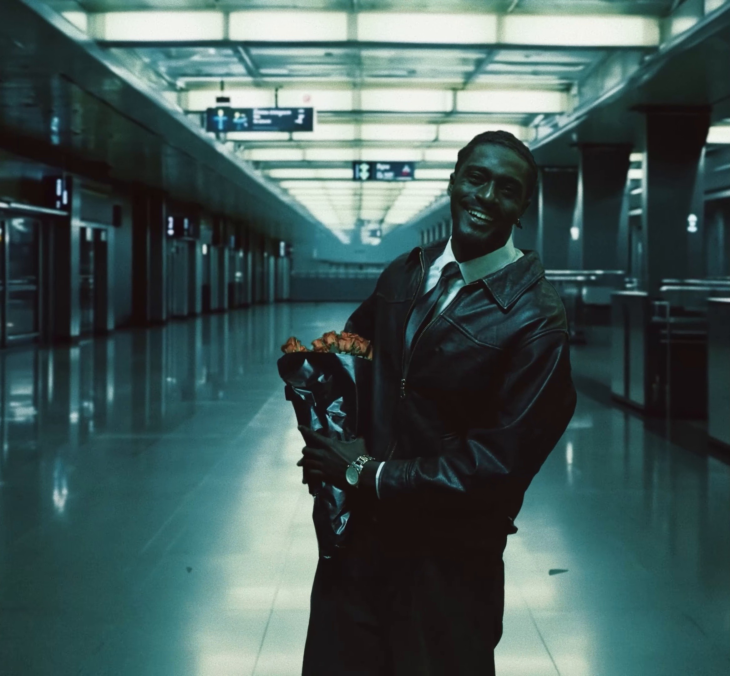 100 FOIS (2025) —  shot,  lighting