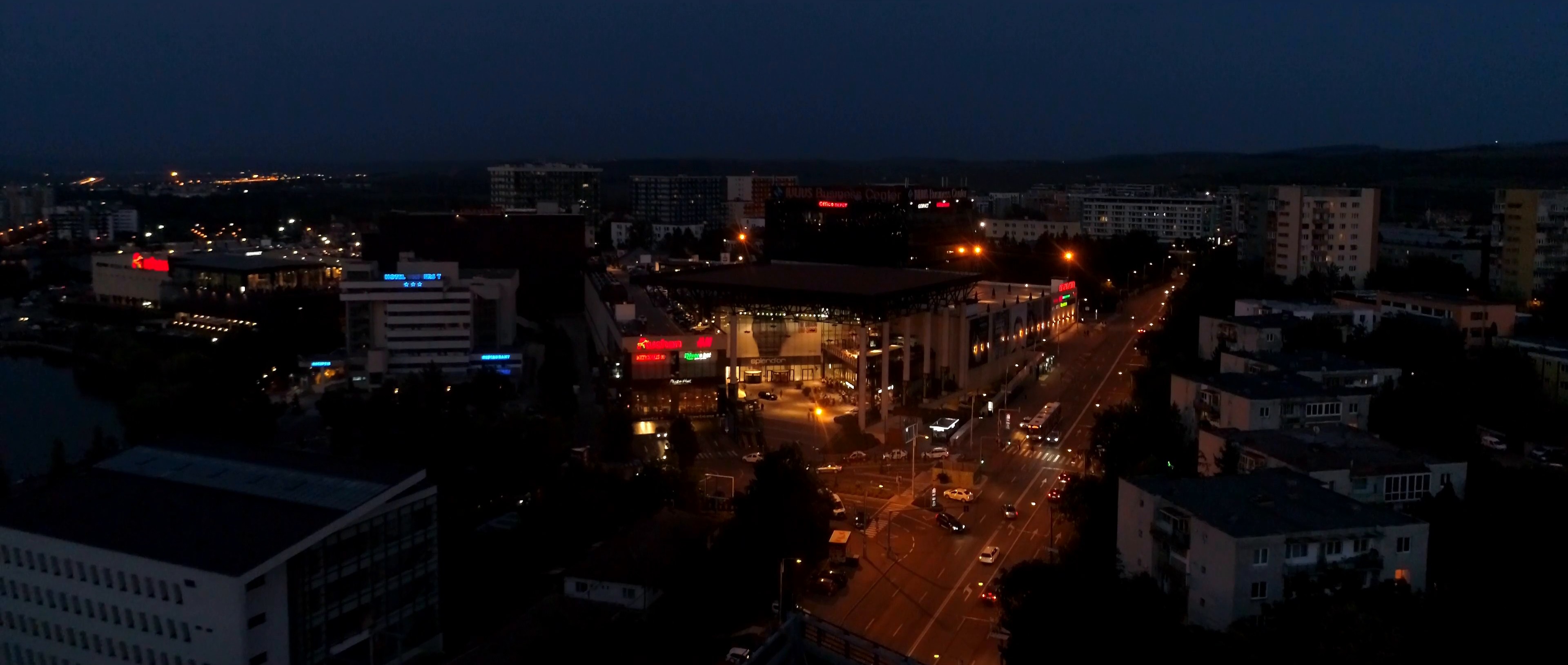Iulius Mall Back to School (2018) —  shot,  lighting