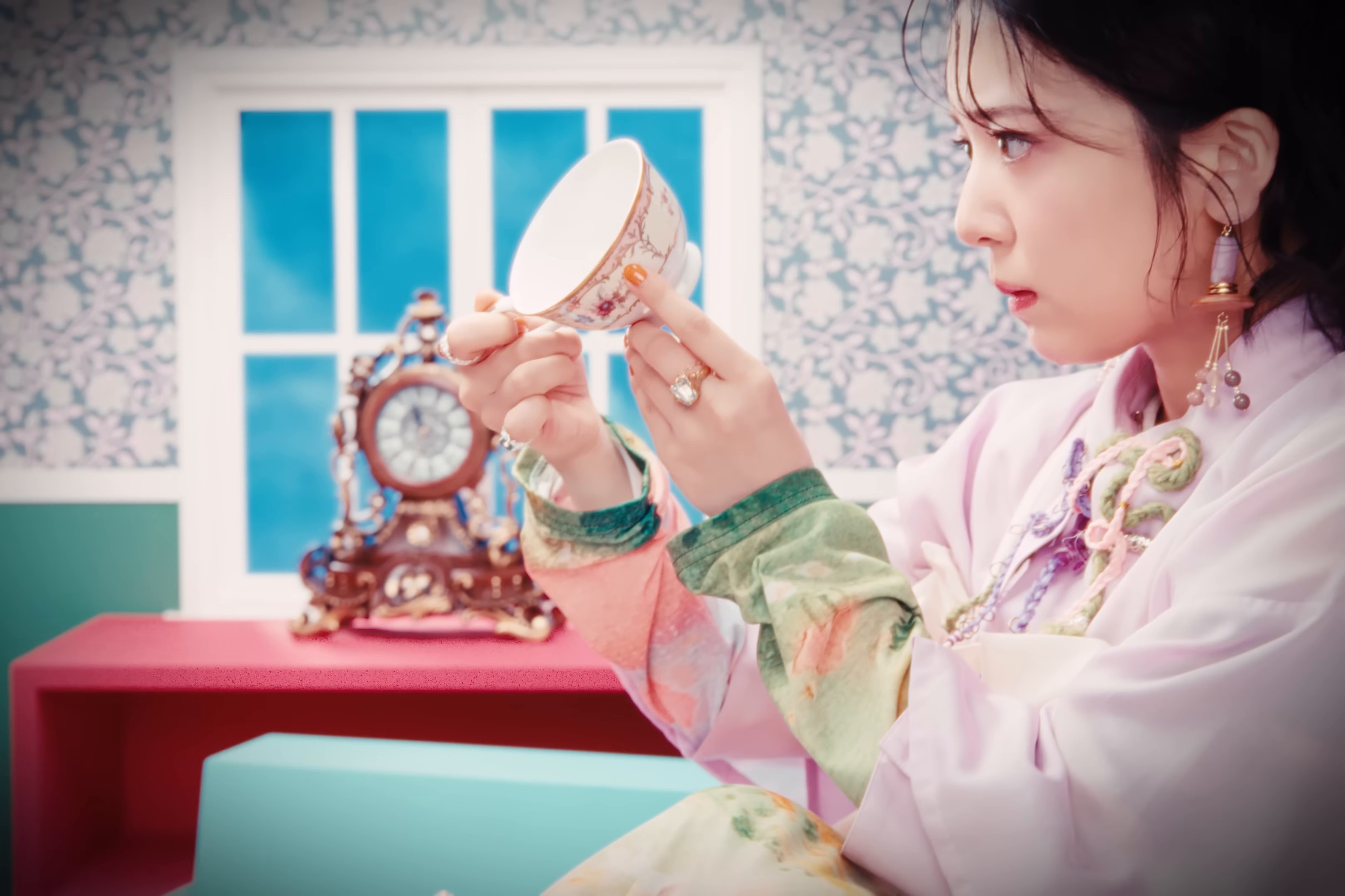 Wonder!  (2025) —  shot,  lighting