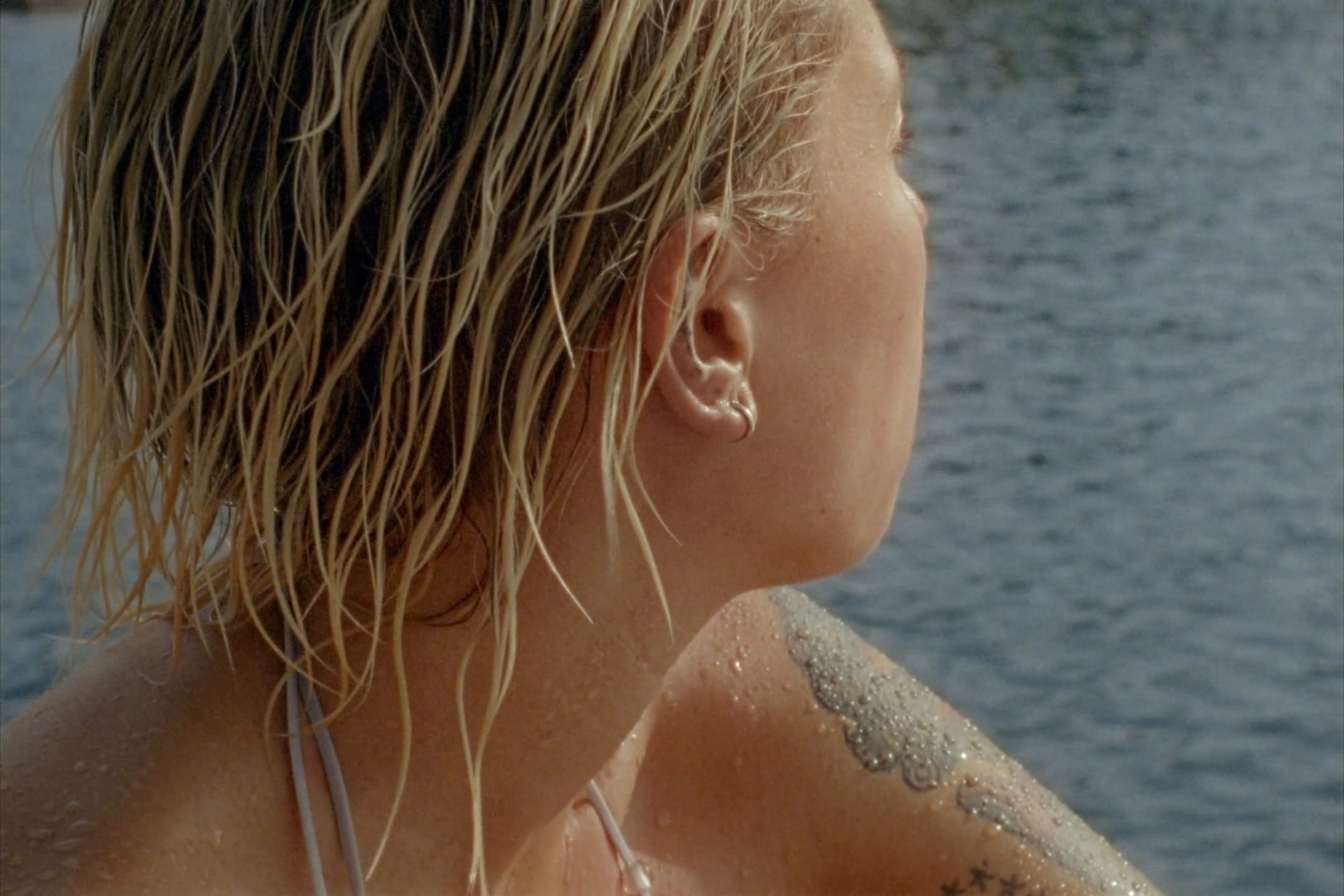 Gänsehäufel | Soda Lingerie SS24 (2024) —  shot,  lighting