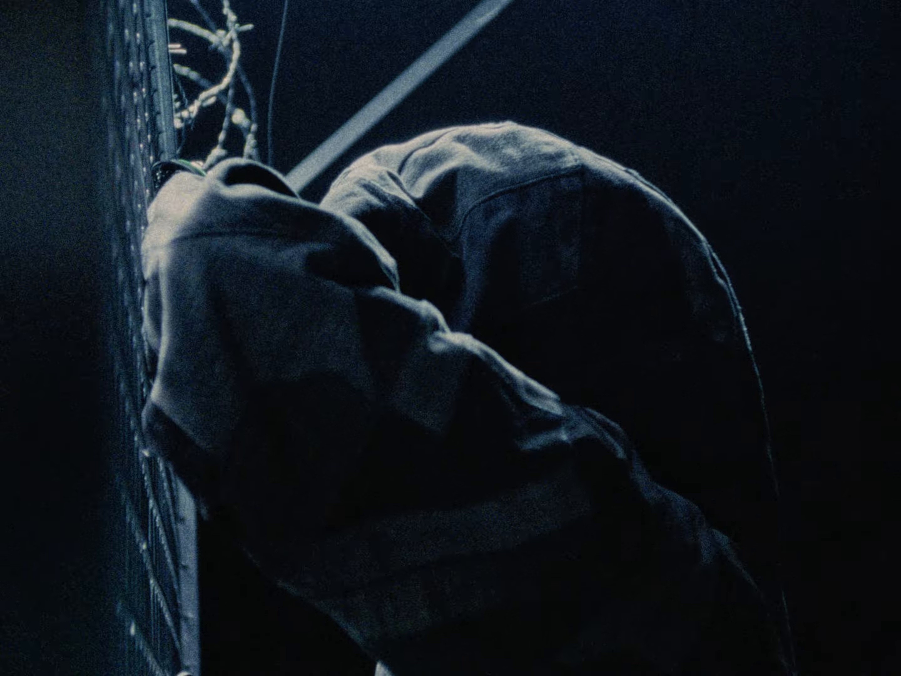 PRESIDENTIEL (2025) —  shot,  lighting