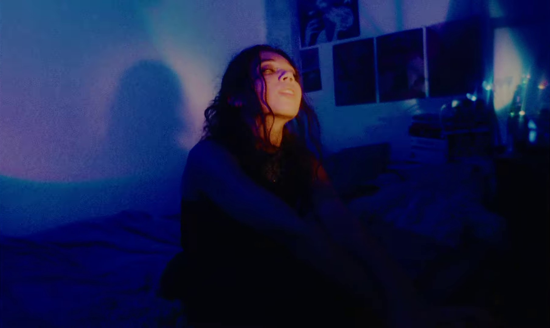 Sink Ya Teeth (2024) —  shot,  lighting