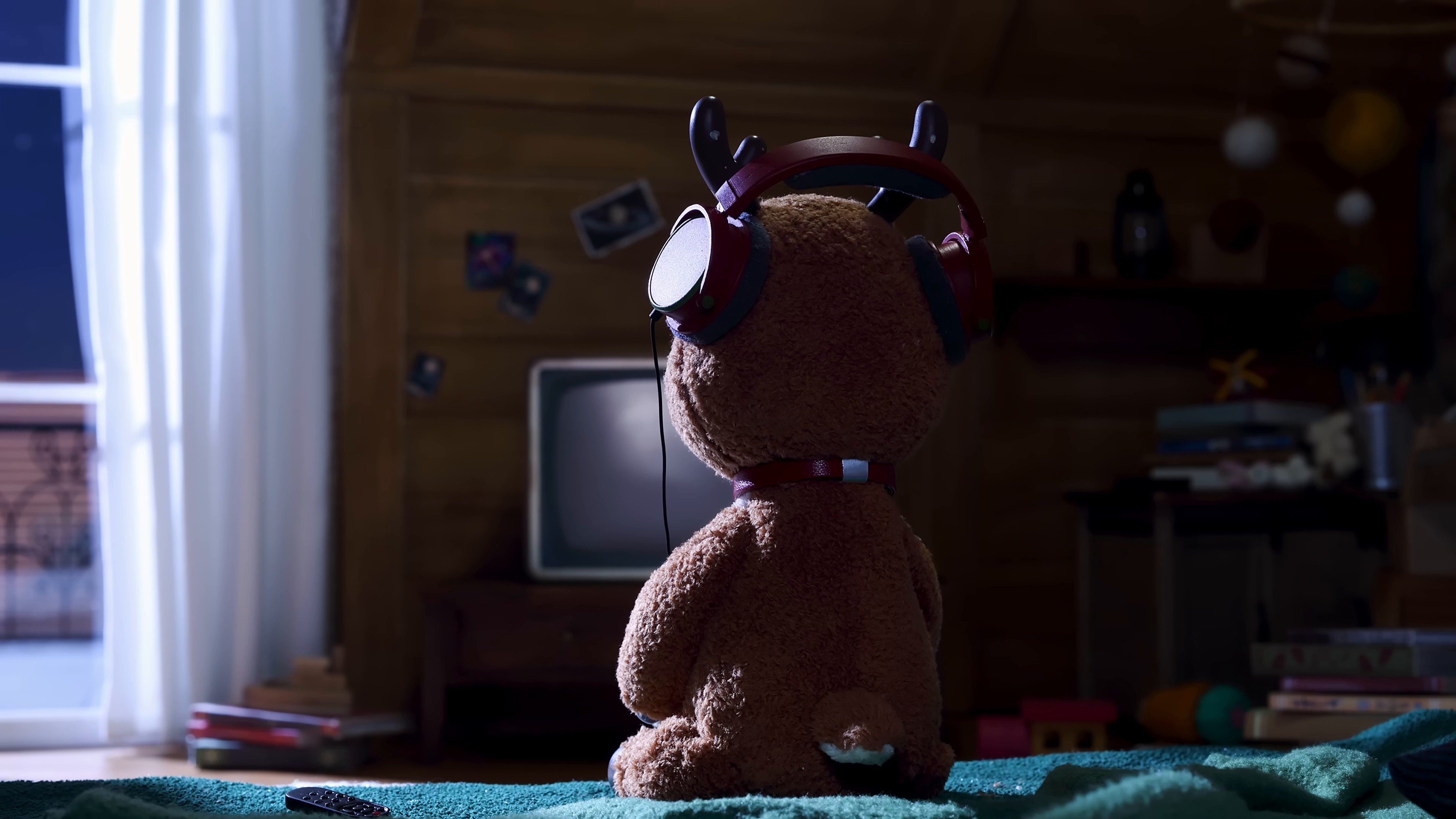 Lovin' the Christmas (2025) —  shot,  lighting