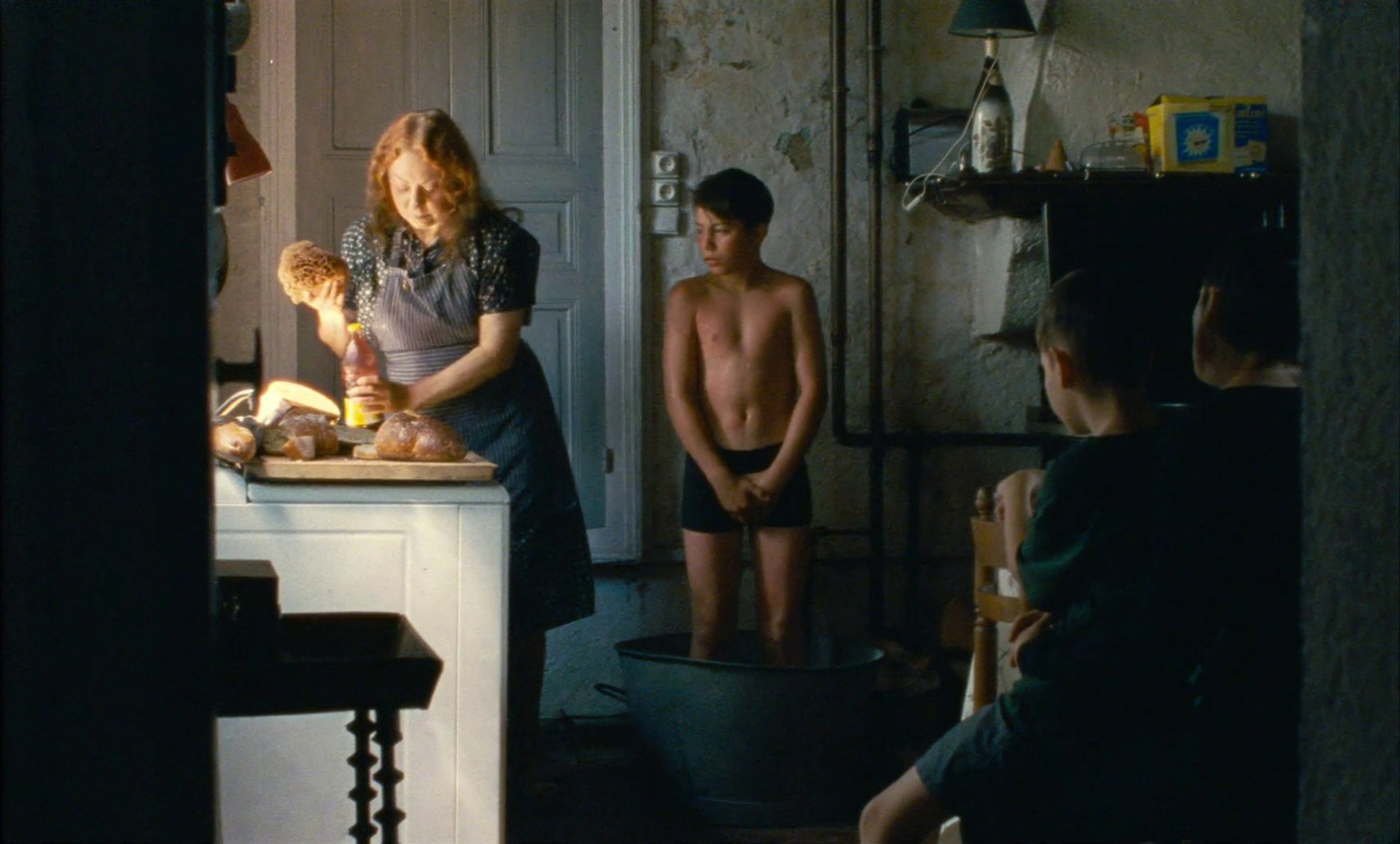 Astrakan (2023) —  shot,  lighting