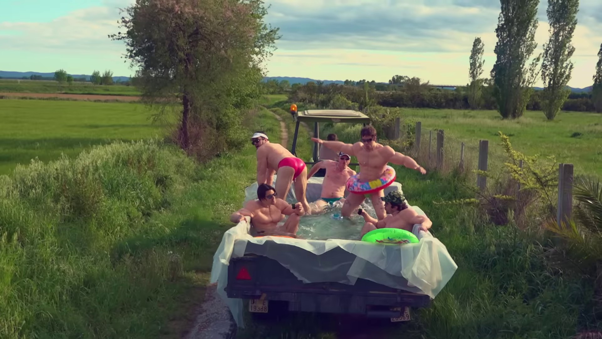 Dog Syndicate (2022) —  shot,  lighting