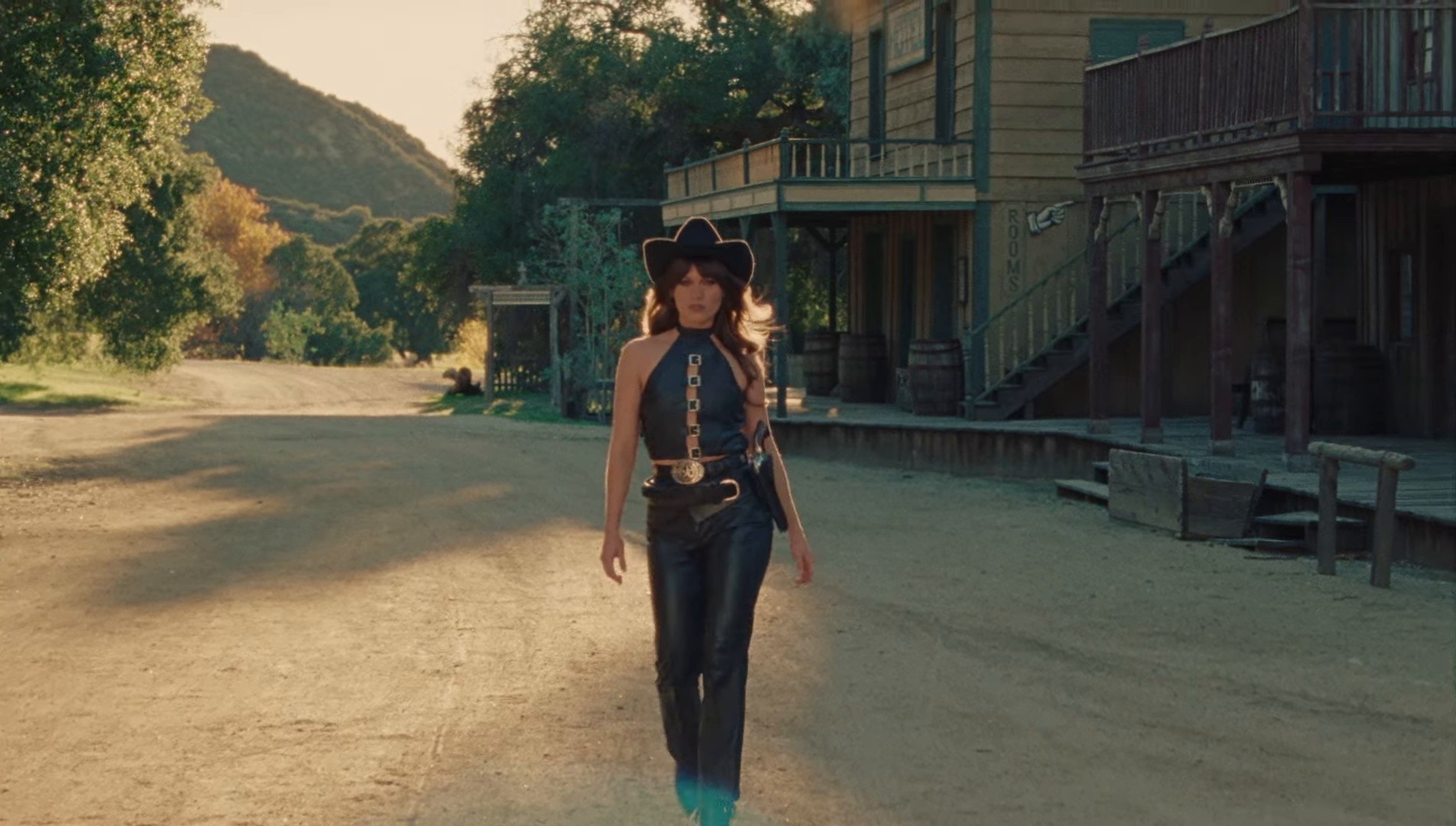 Bullet (2026) —  shot,  lighting