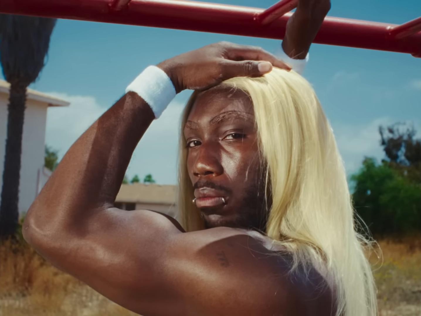 TRACKSTAR BY BBYAFRICKA (2025) —  shot,  lighting