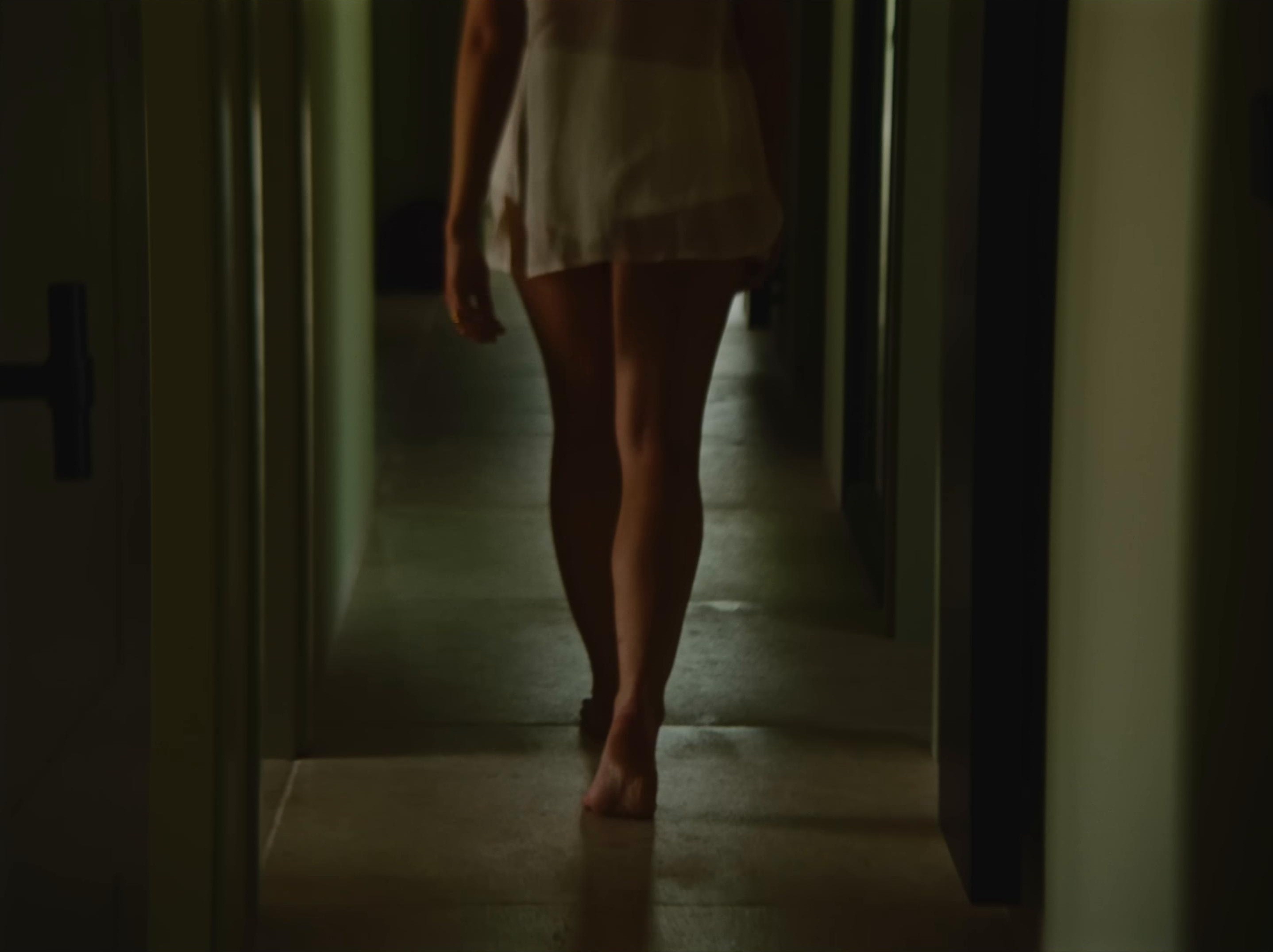 se sube la falda (2025) —  shot,  lighting