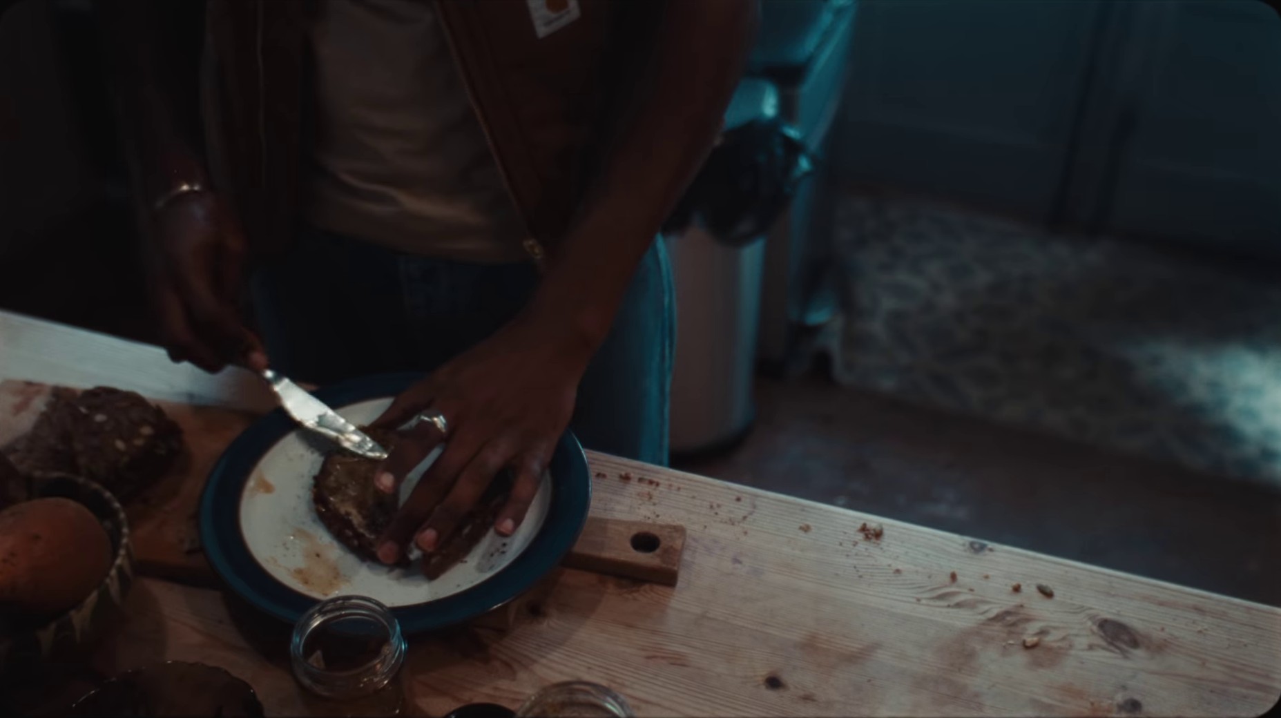 I Love You, I Hate You (2021) —  shot,  lighting