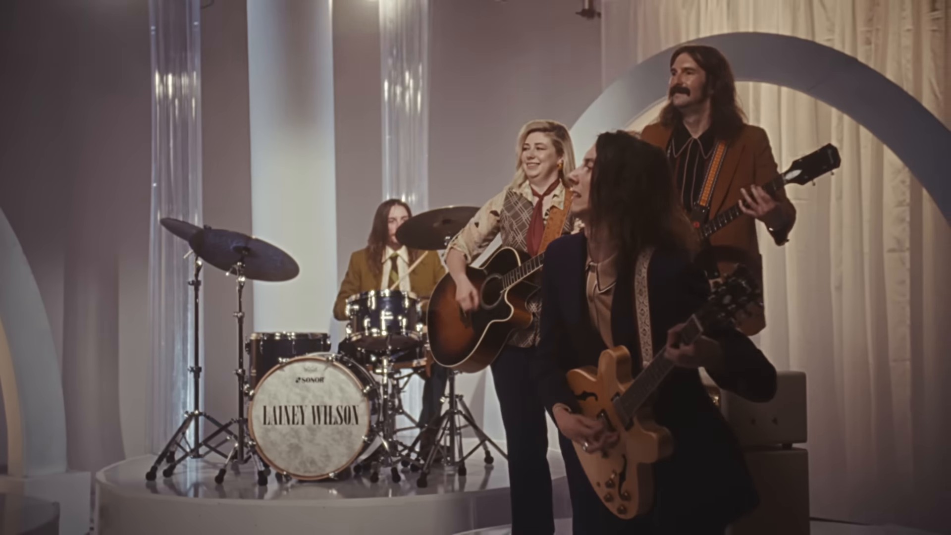 Hang Tight Honey (2024) —  shot,  lighting