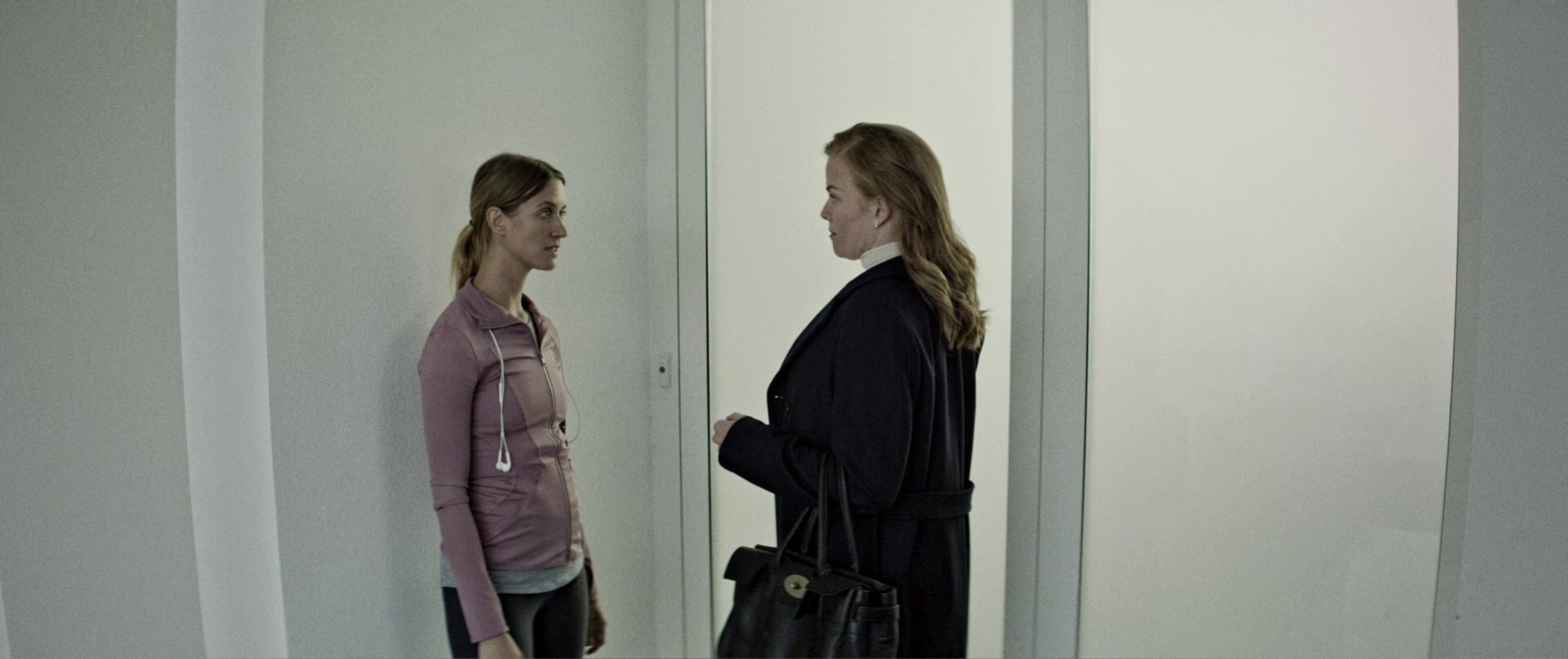 Breeder (2020) —  shot,  lighting