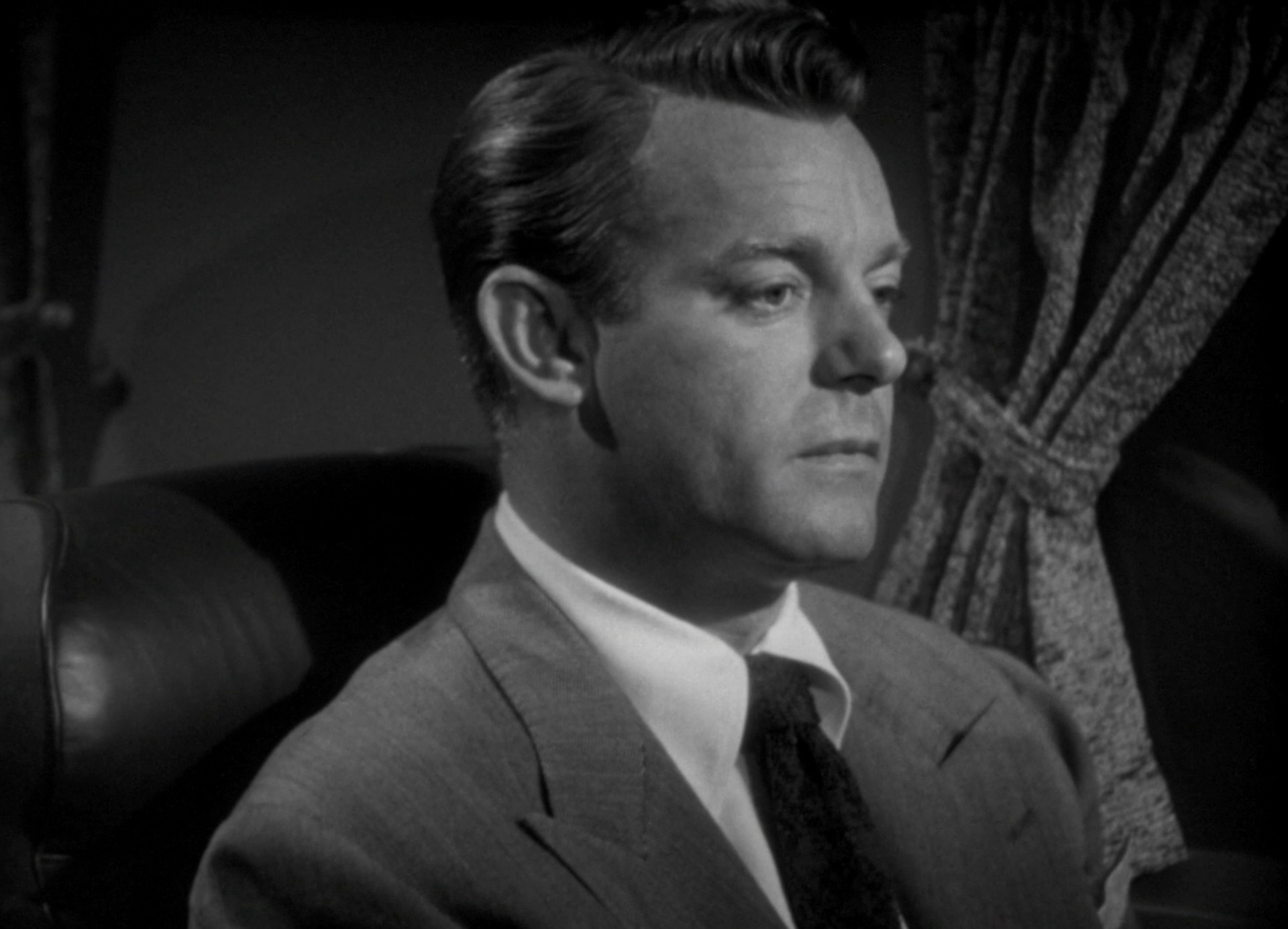 T-Men (1947) —  shot,  lighting