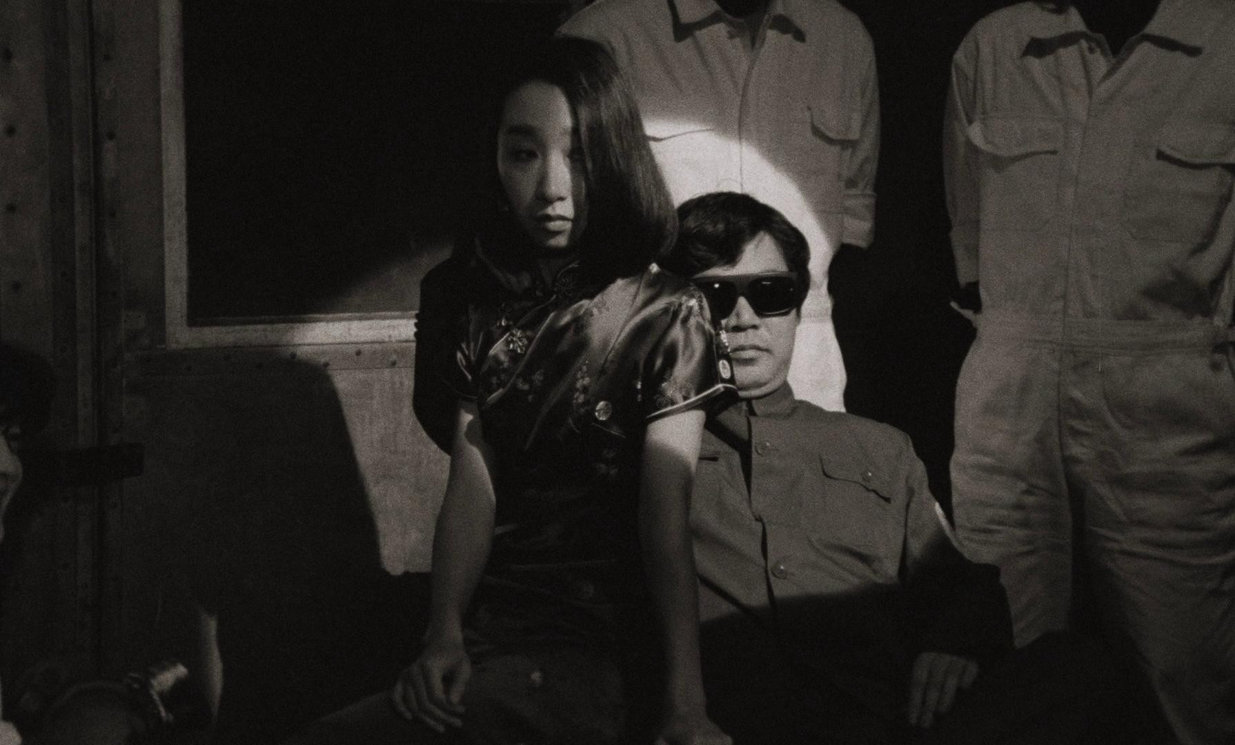 The Red Spectacles (1987) —  shot,  lighting