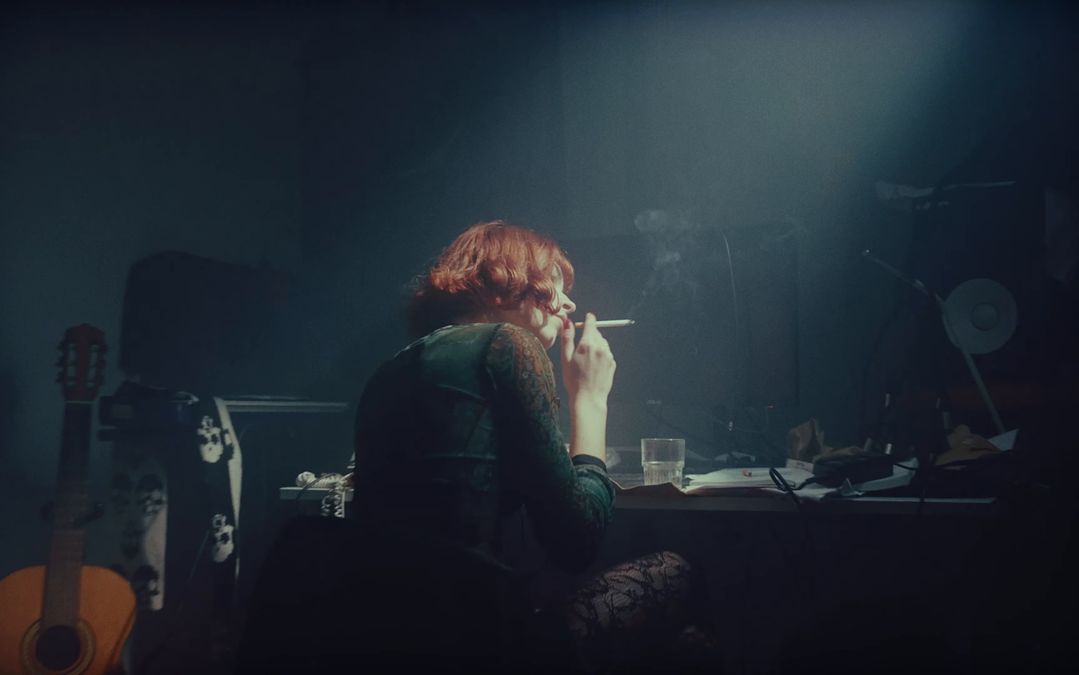 BEST-SELLER (2025) —  shot,  lighting