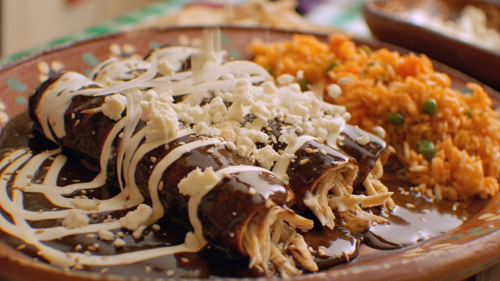 Soriana Institucional - Cantinflas (2021) —  shot,  lighting