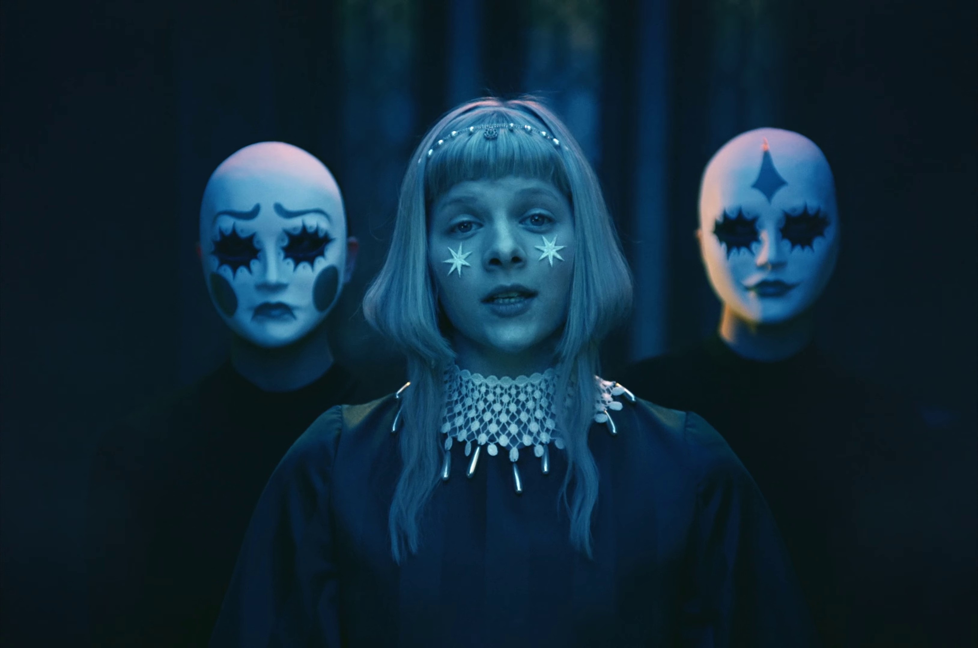 Cure For Me (2021) —  shot,  lighting