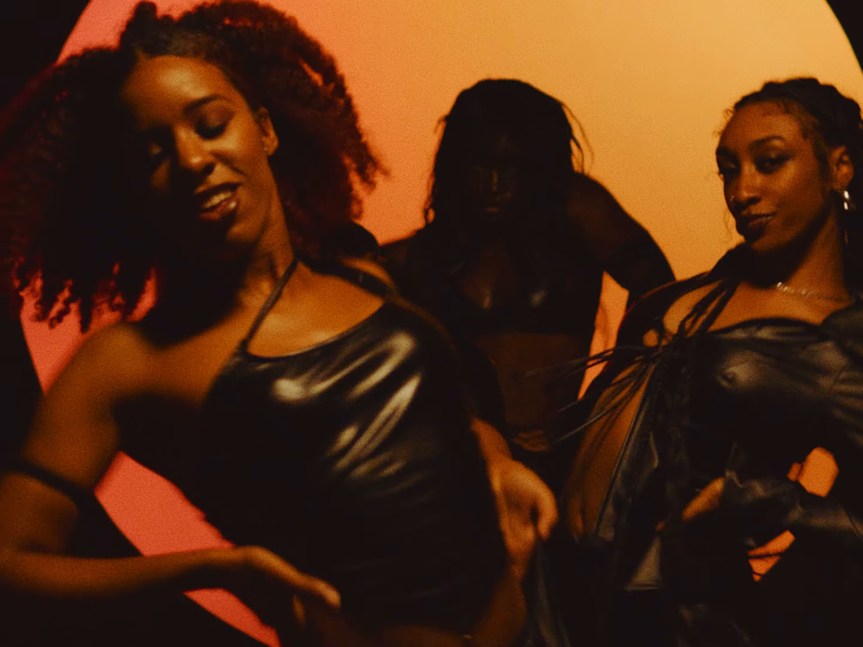 Beggin' (2024) —  shot,  lighting