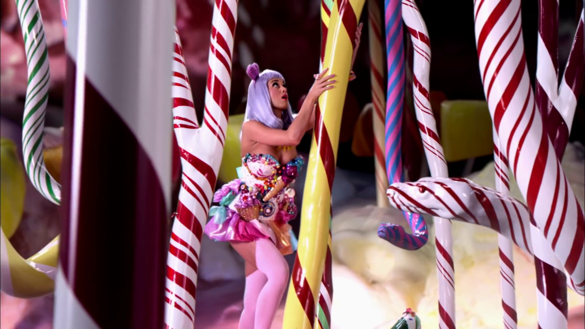 California Gurls (2010) —  shot,  lighting