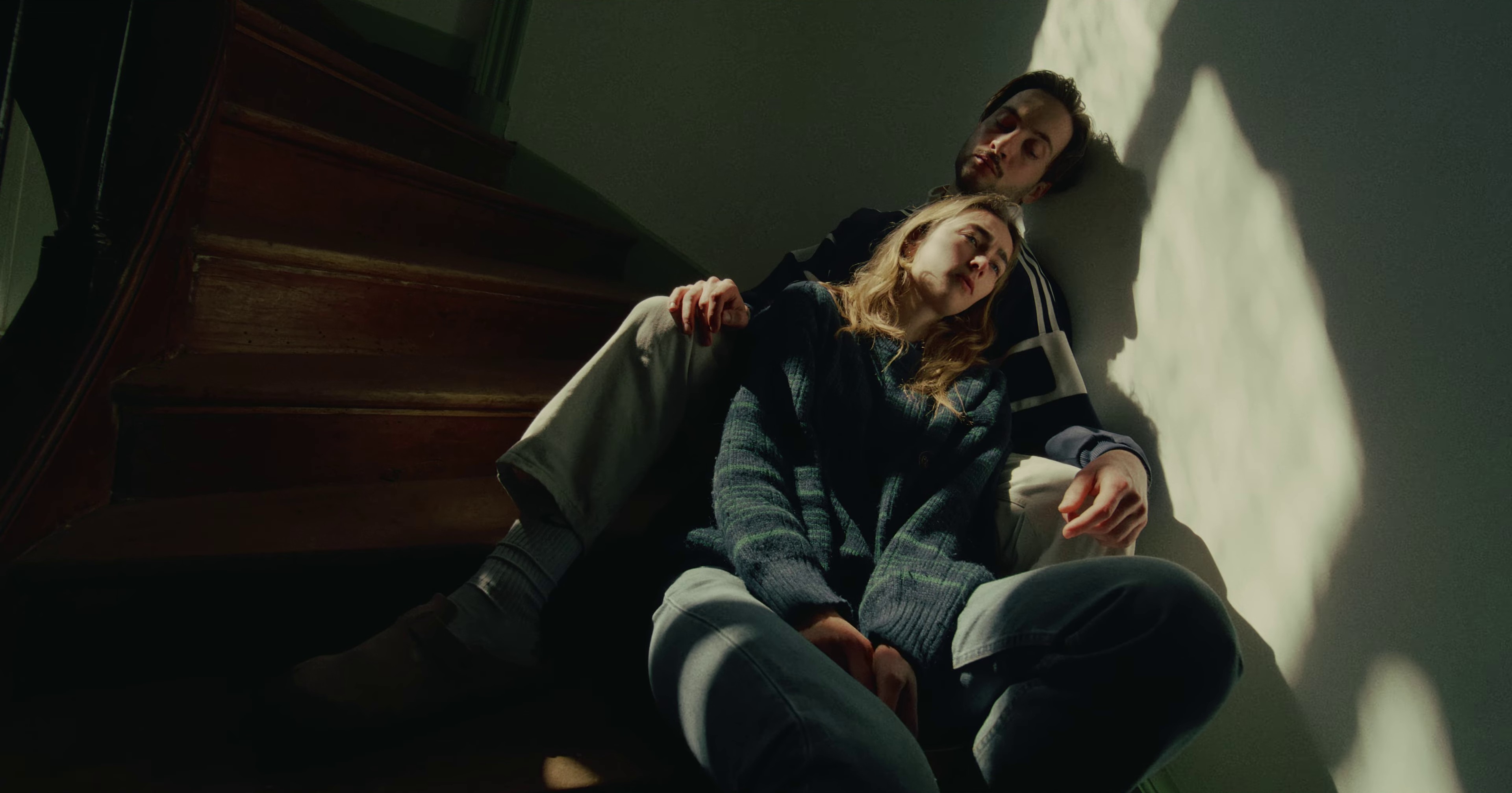 Les Hommes pleurent (2023) —  shot,  lighting